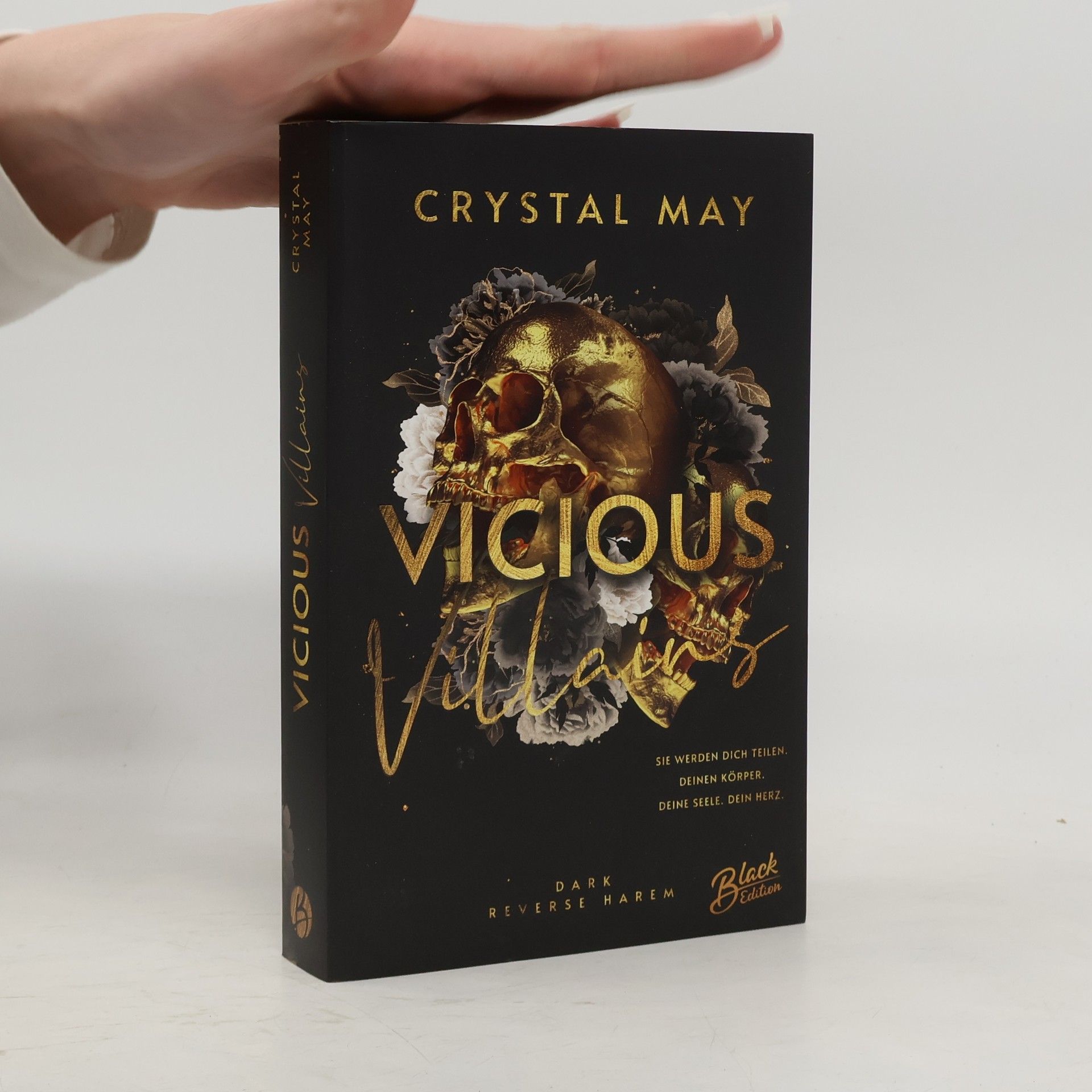 Crystal May Vicious Villains - Mit wunderschönem Farbschnitt