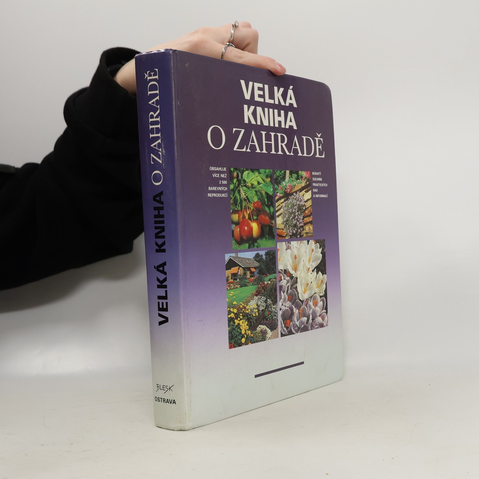 Velká kniha o zahradě