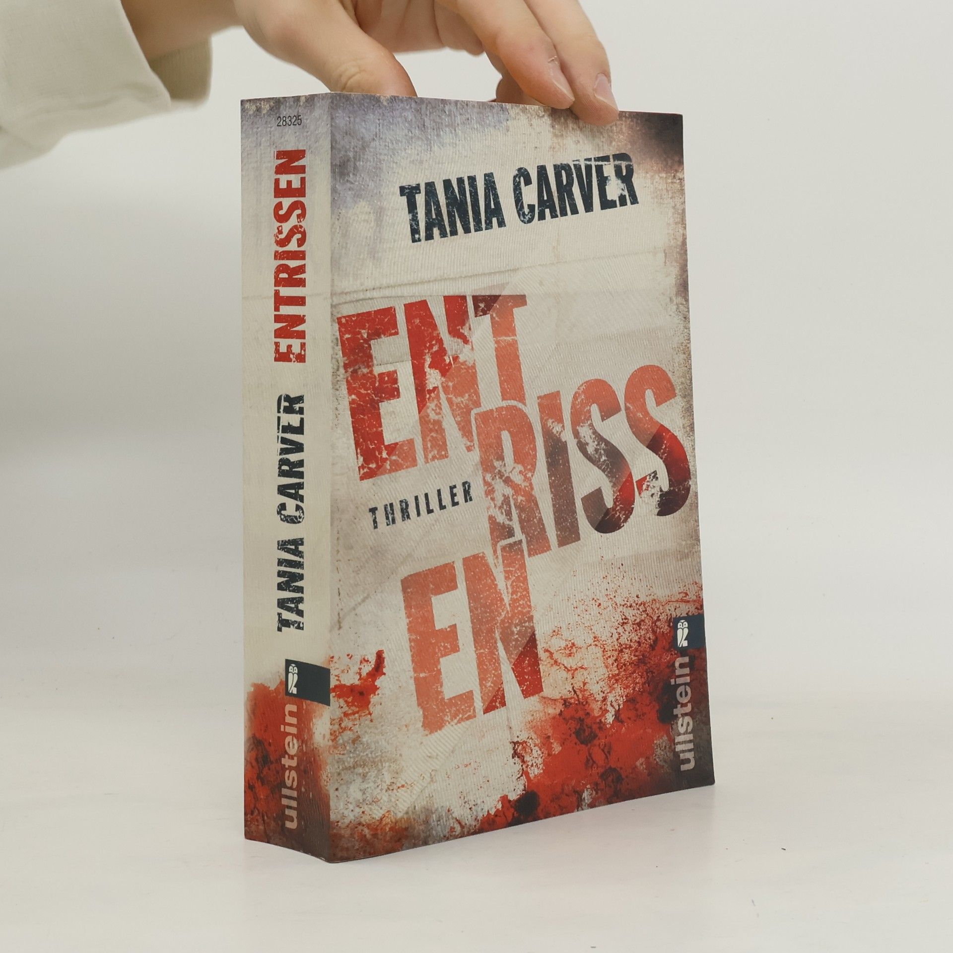 Tania Carver Entrissen