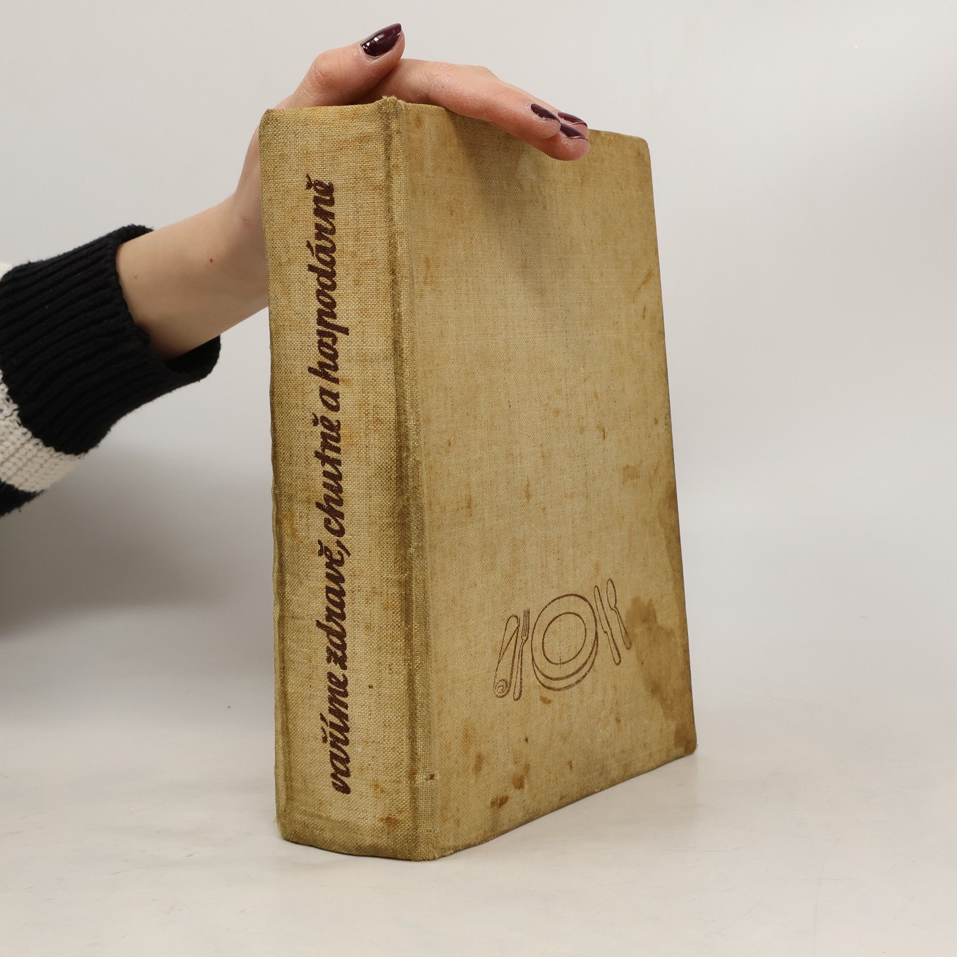 Autorenkollektiv Vaříme zdravě, chutně a hospodárně