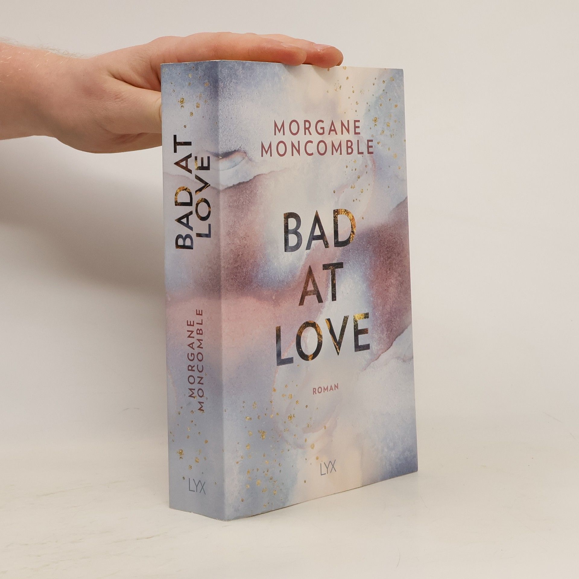 Morgane Moncomble Bad at love