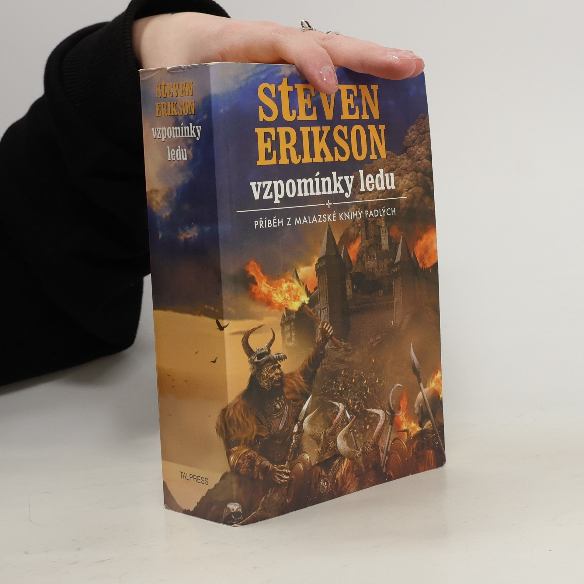 Steven Erikson Vzpomínky ledu