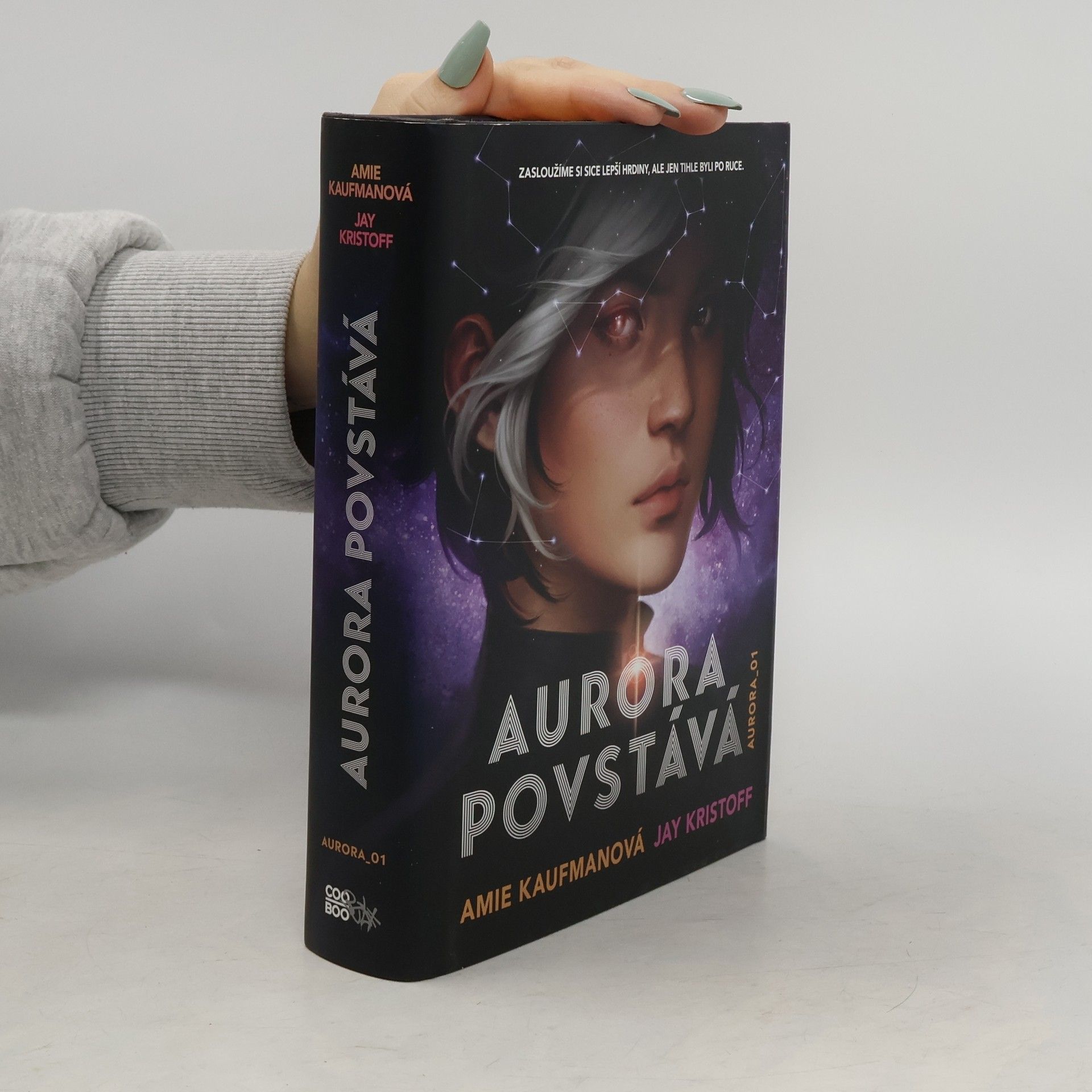 Amie Kaufman Aurora povstává