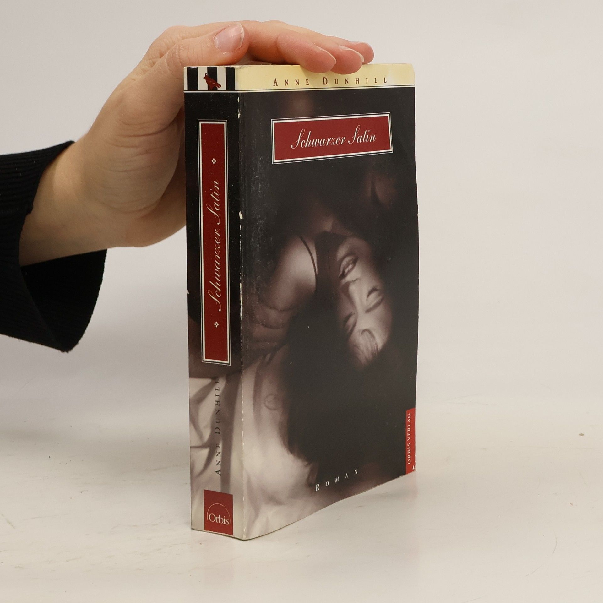 Anne Dunhill Schwarzer Satin