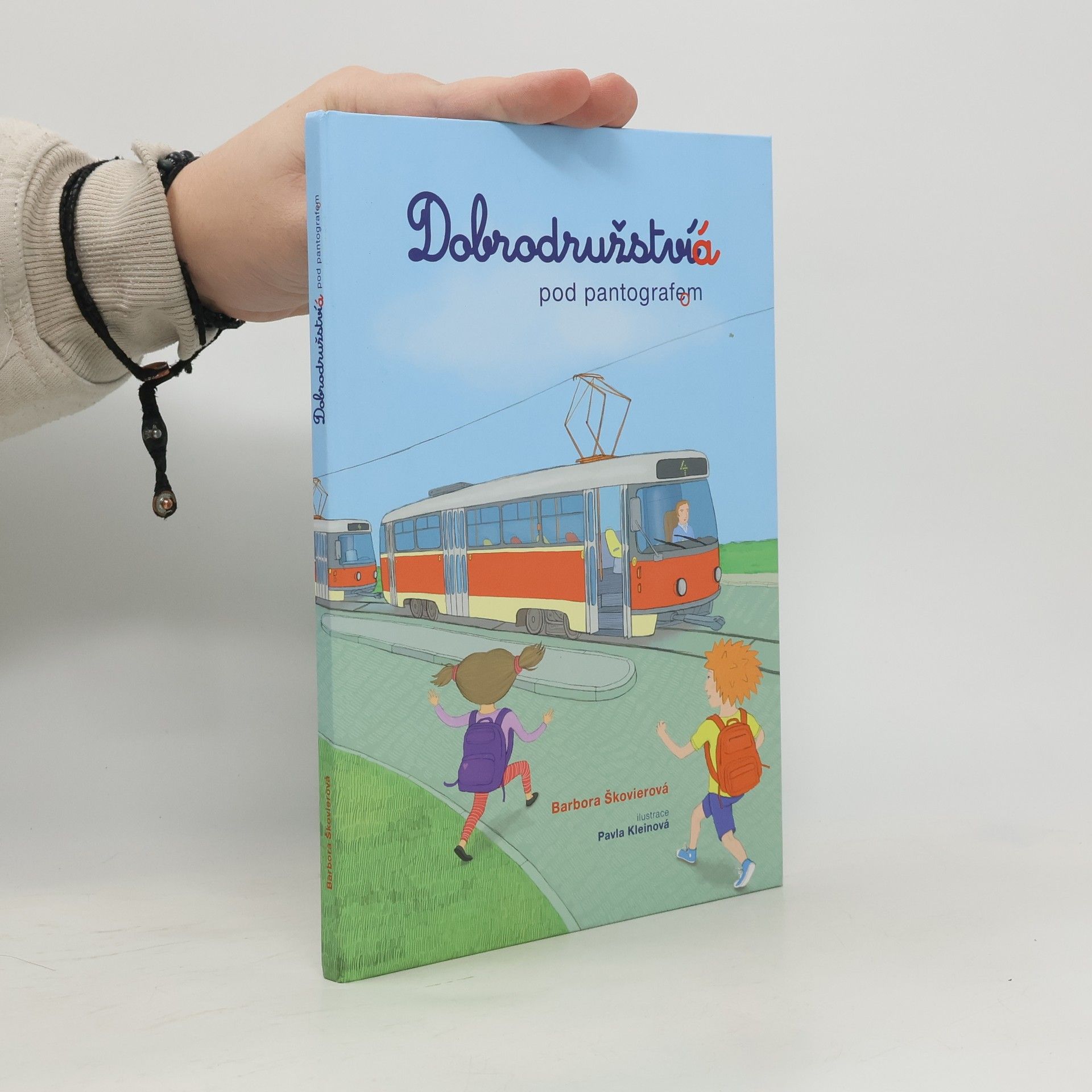 Dobrodružství pod pantografem. Dobrodružstvá pod pantografom