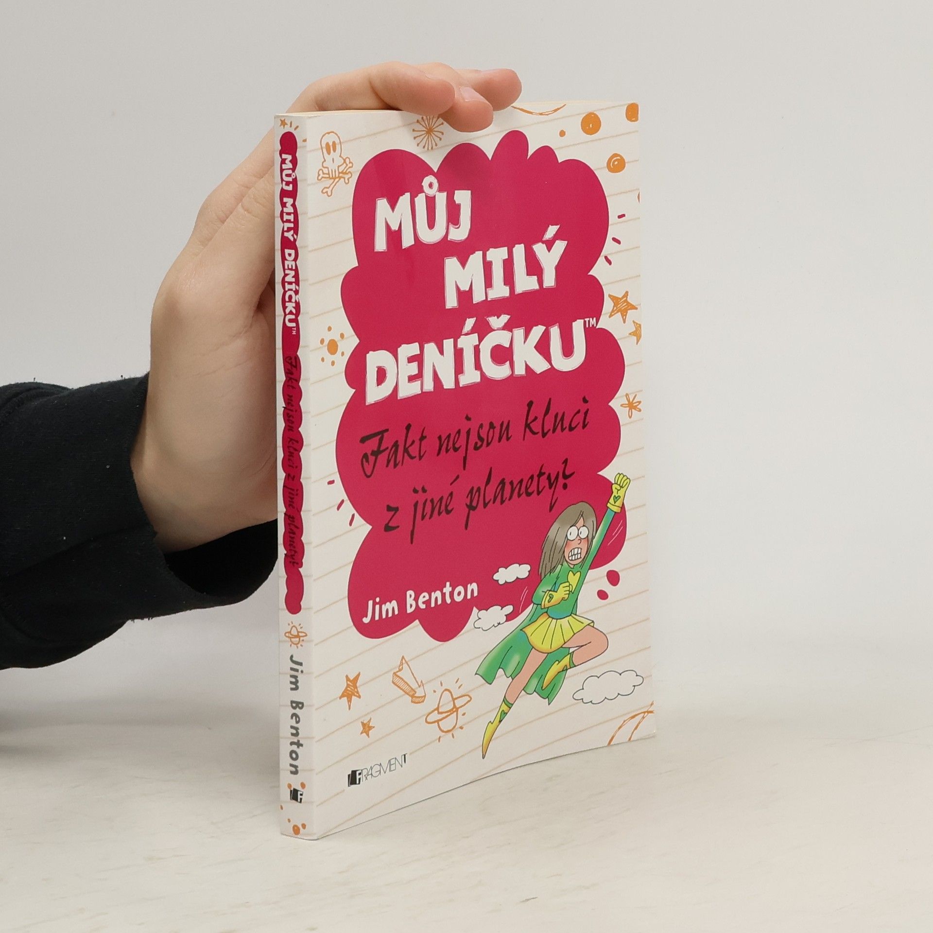 Můj milý deníčku: Příběhy z Mackerelské základní školy. Fakt nejsou kluci z jiné planety?