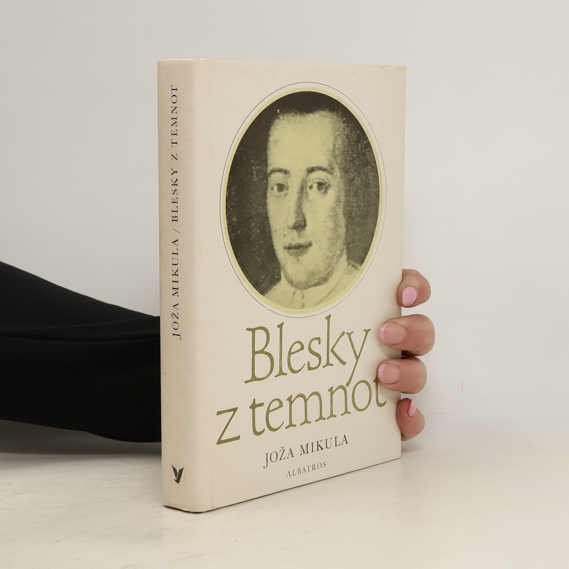 Joža Mikula Blesky z temnot