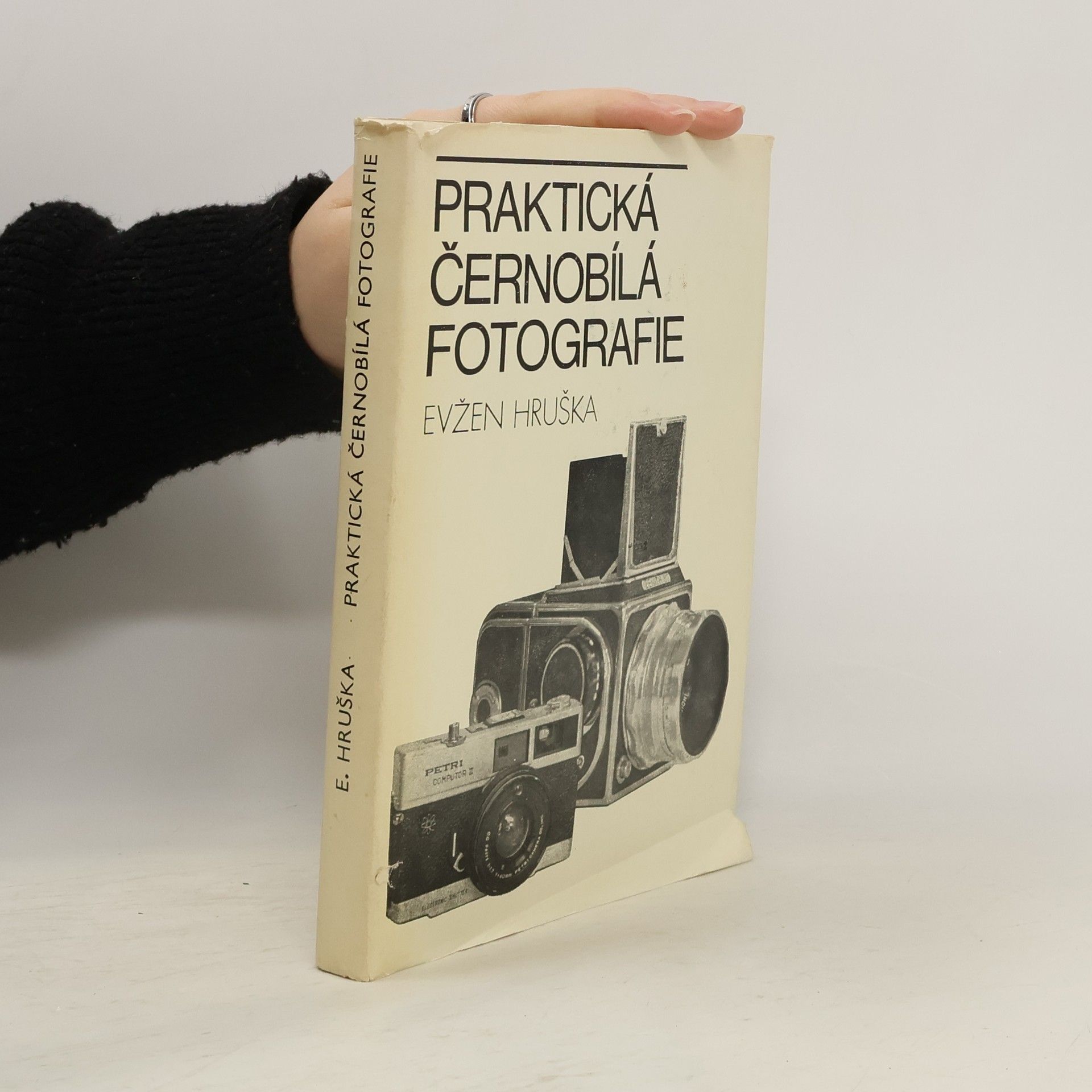 Praktická černobílá fotografie