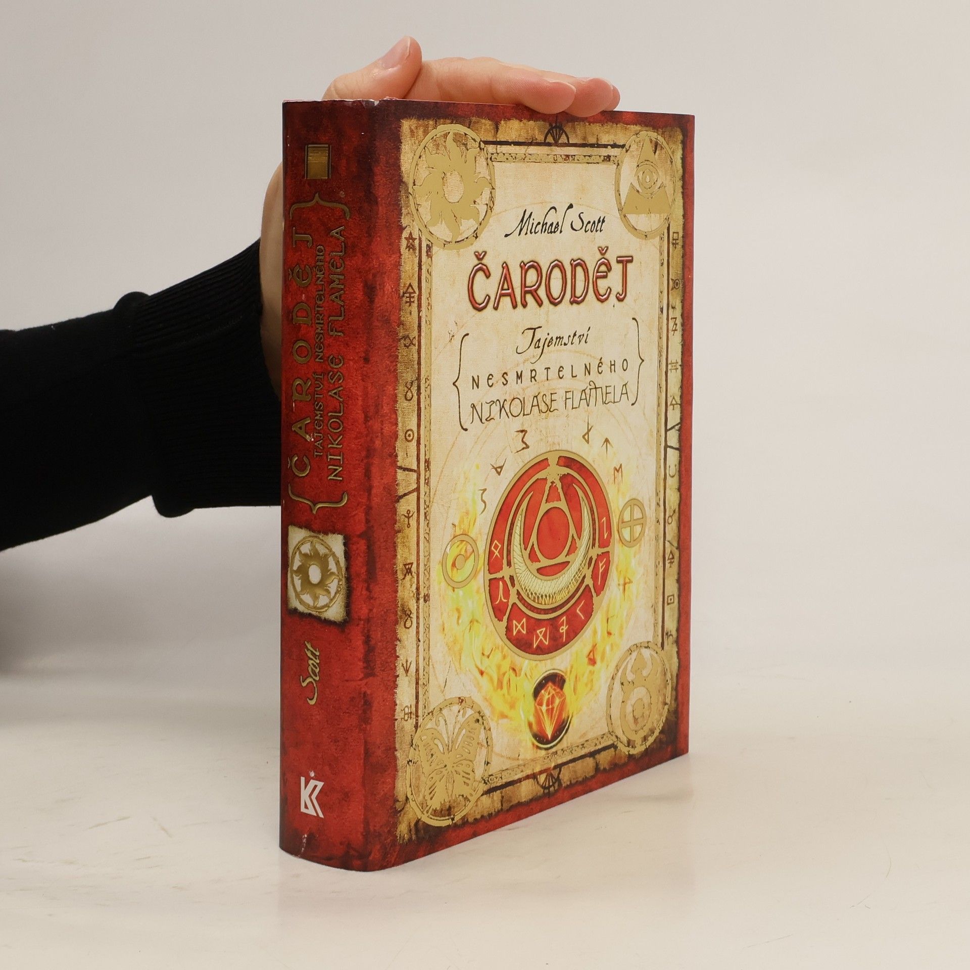 Michael Scott Tajemství nesmrtelného Nikolase Flamela. Čaroděj
