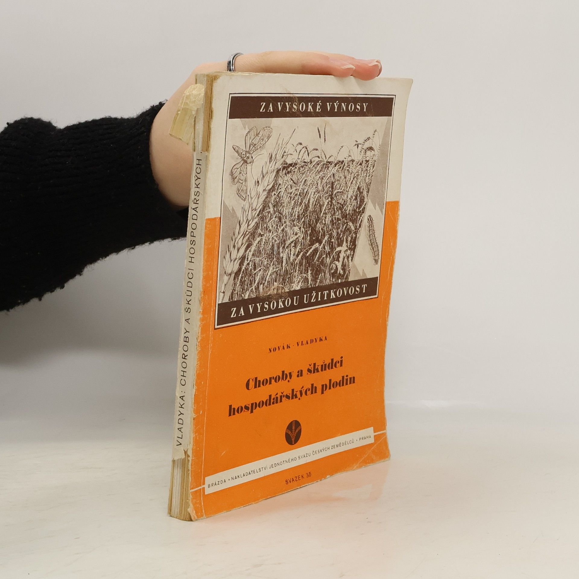 Choroby a škůdci hospodářských plodin  