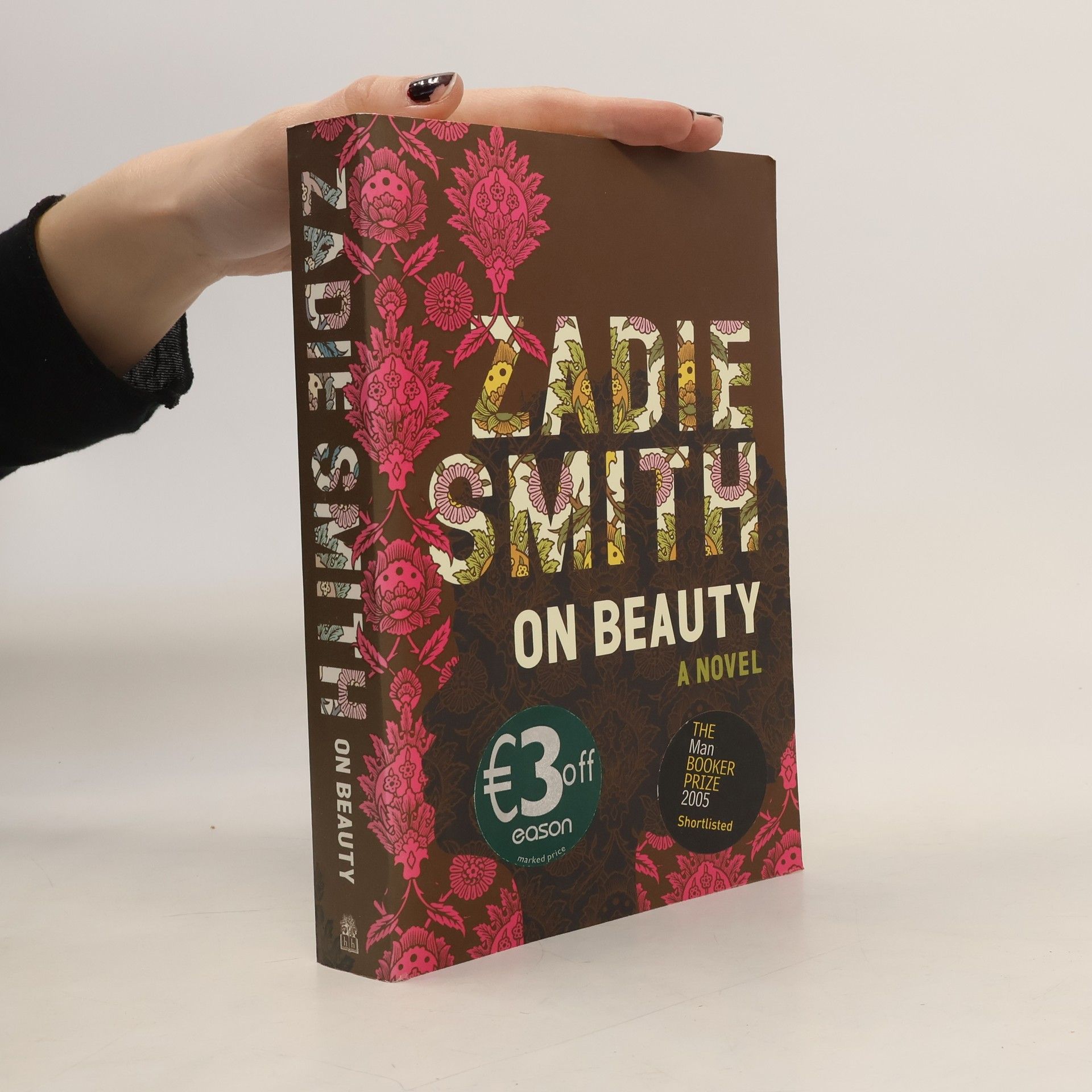 Zadie Smith On beauty : a novel