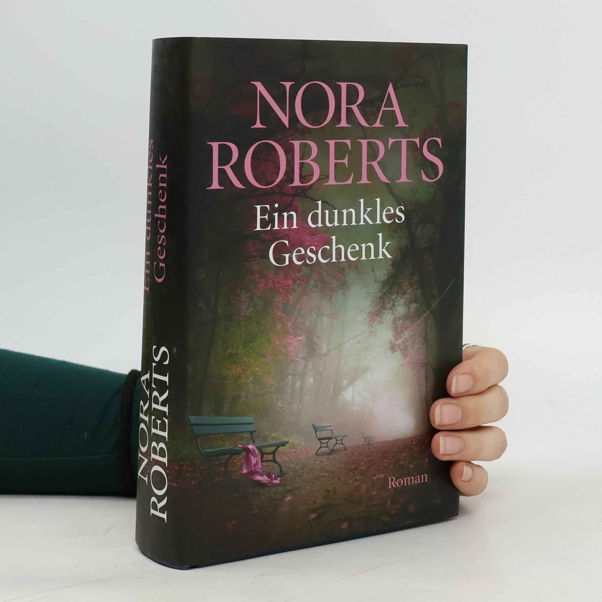 Nora Roberts Ein dunkles Geschenk
