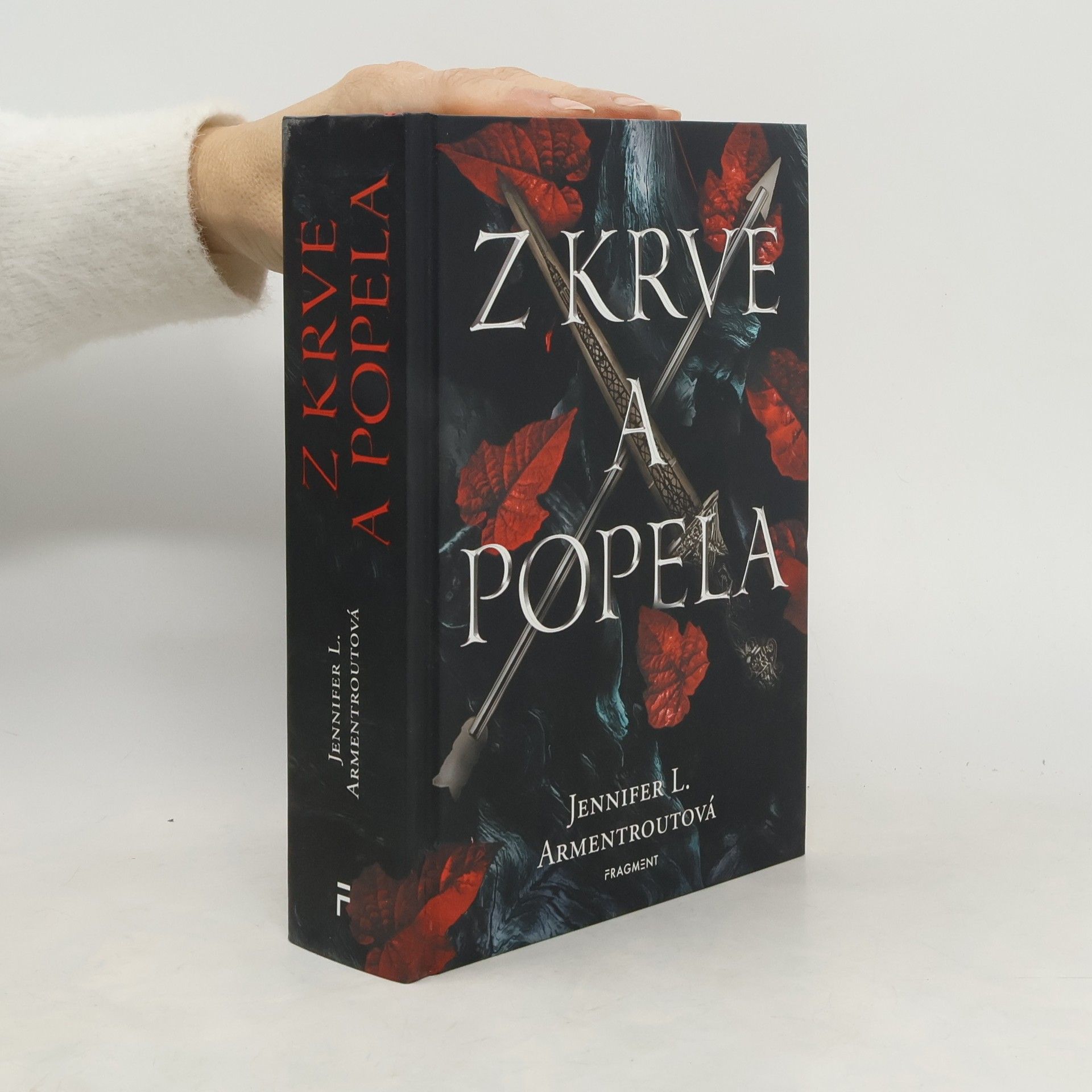 Jennifer Armentrout Z krve a popela