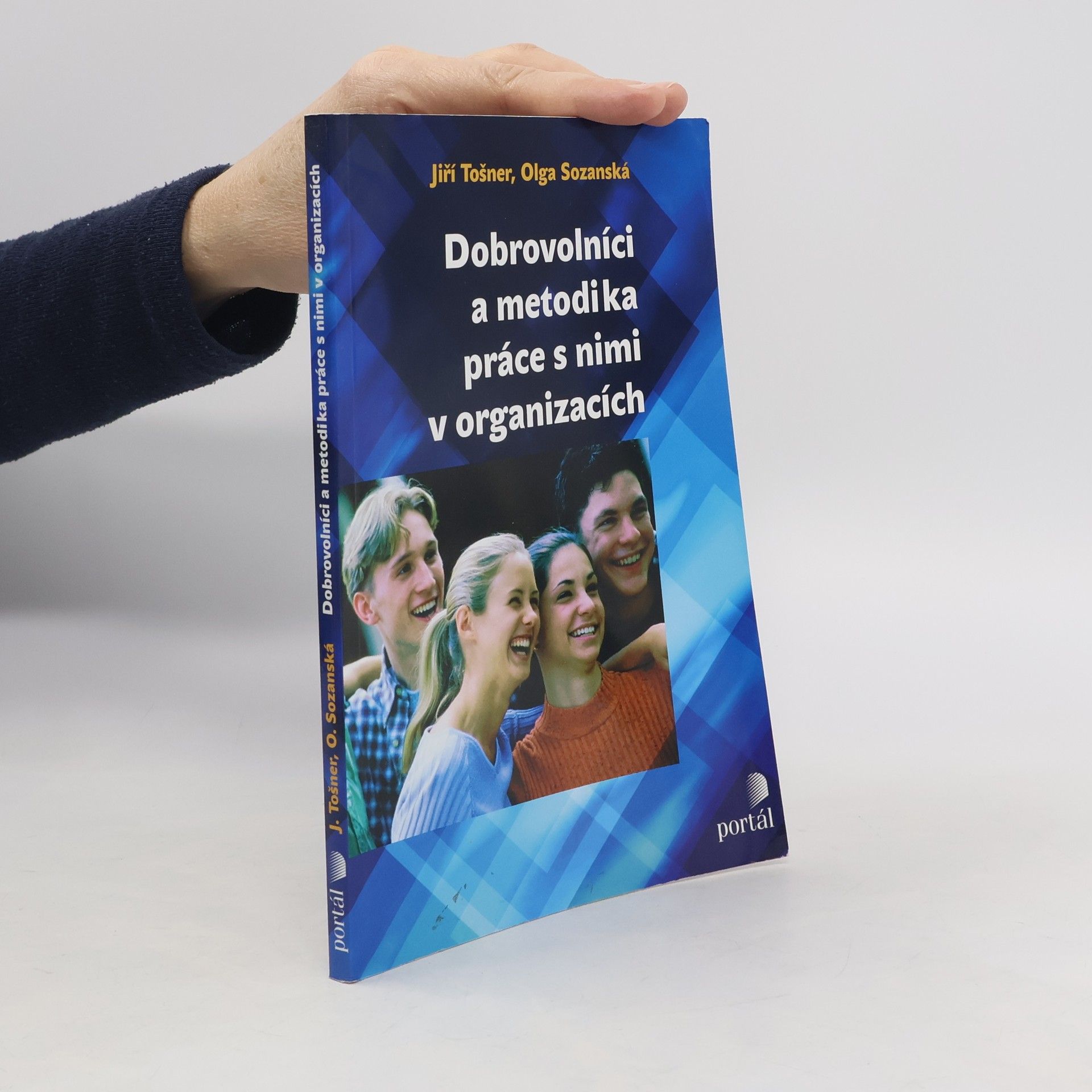 Dobrovolníci a metodika práce s nimi v organizacích