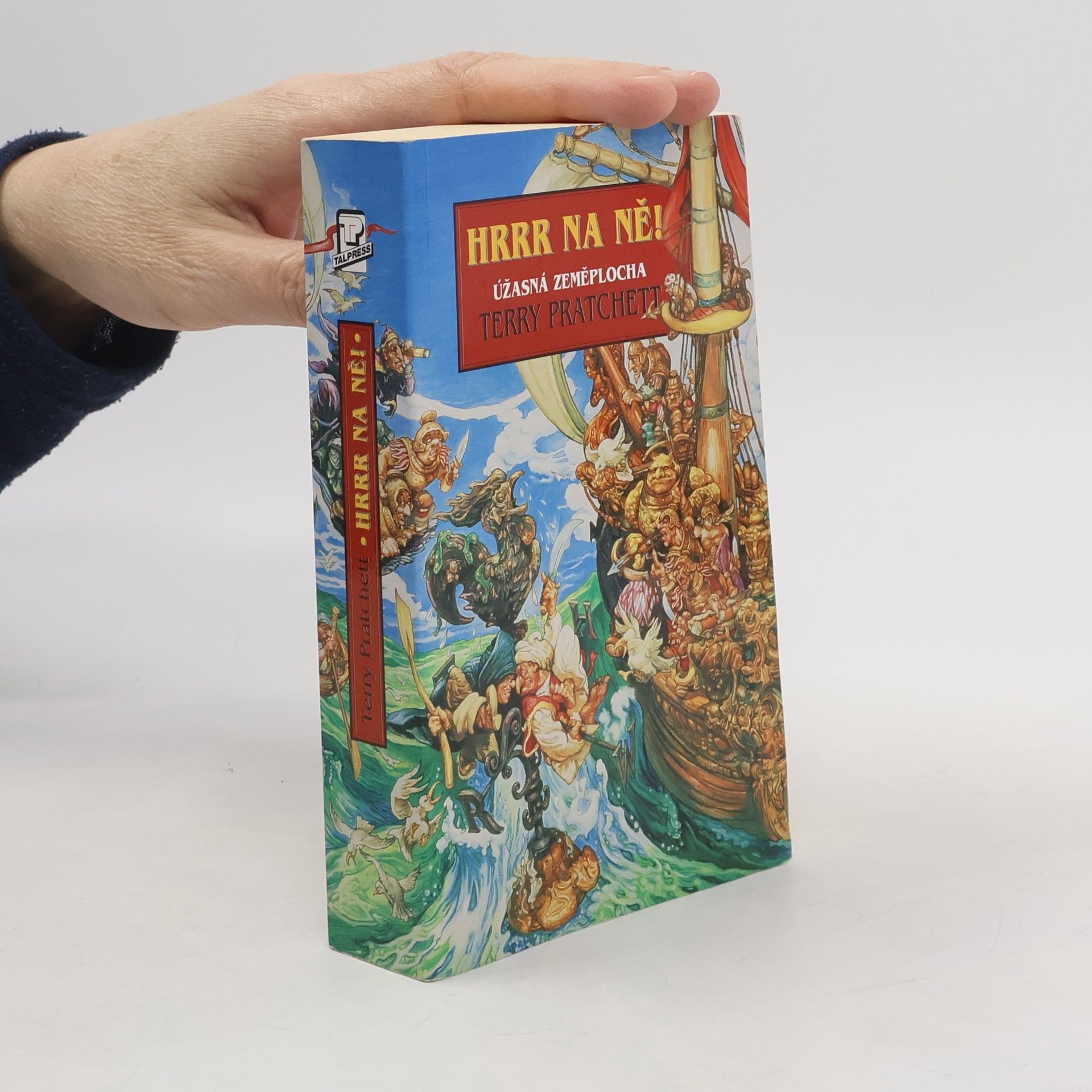 Terry Pratchett Hrrr na ně!