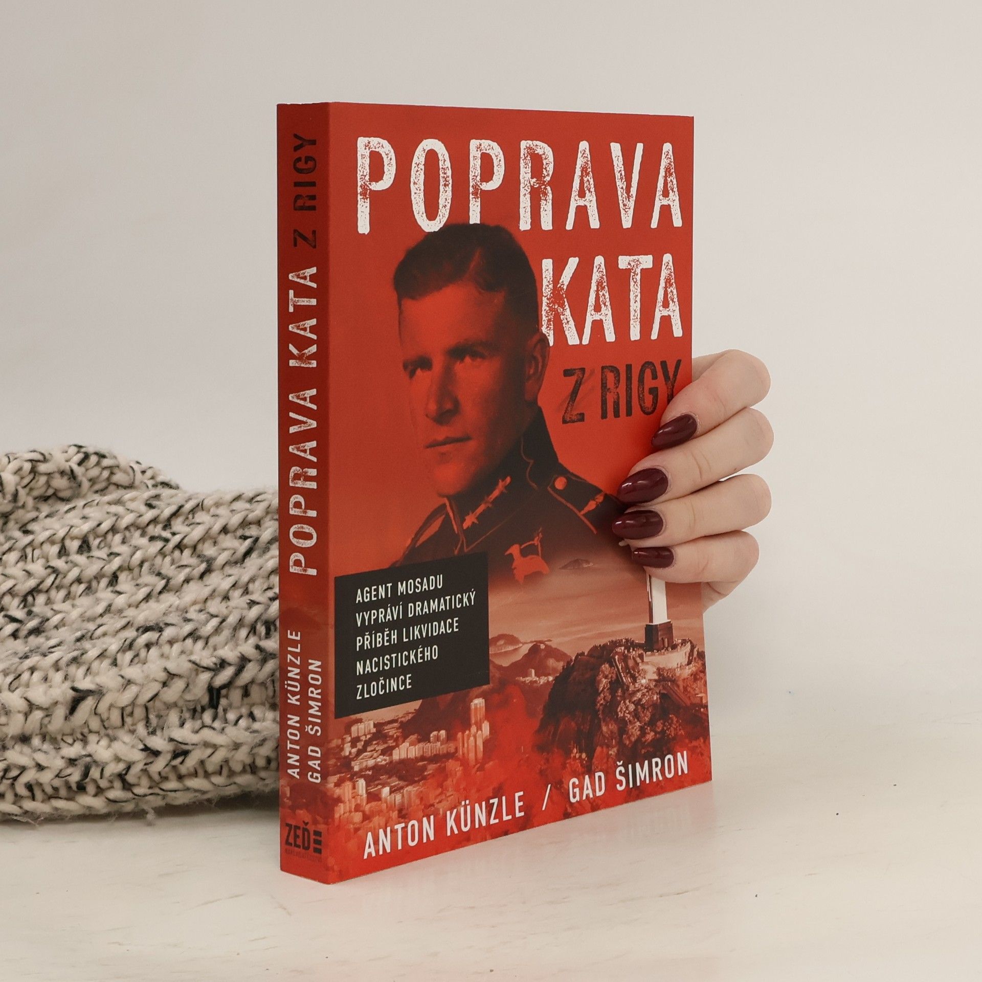 Gad Šimron Poprava kata z Rigy