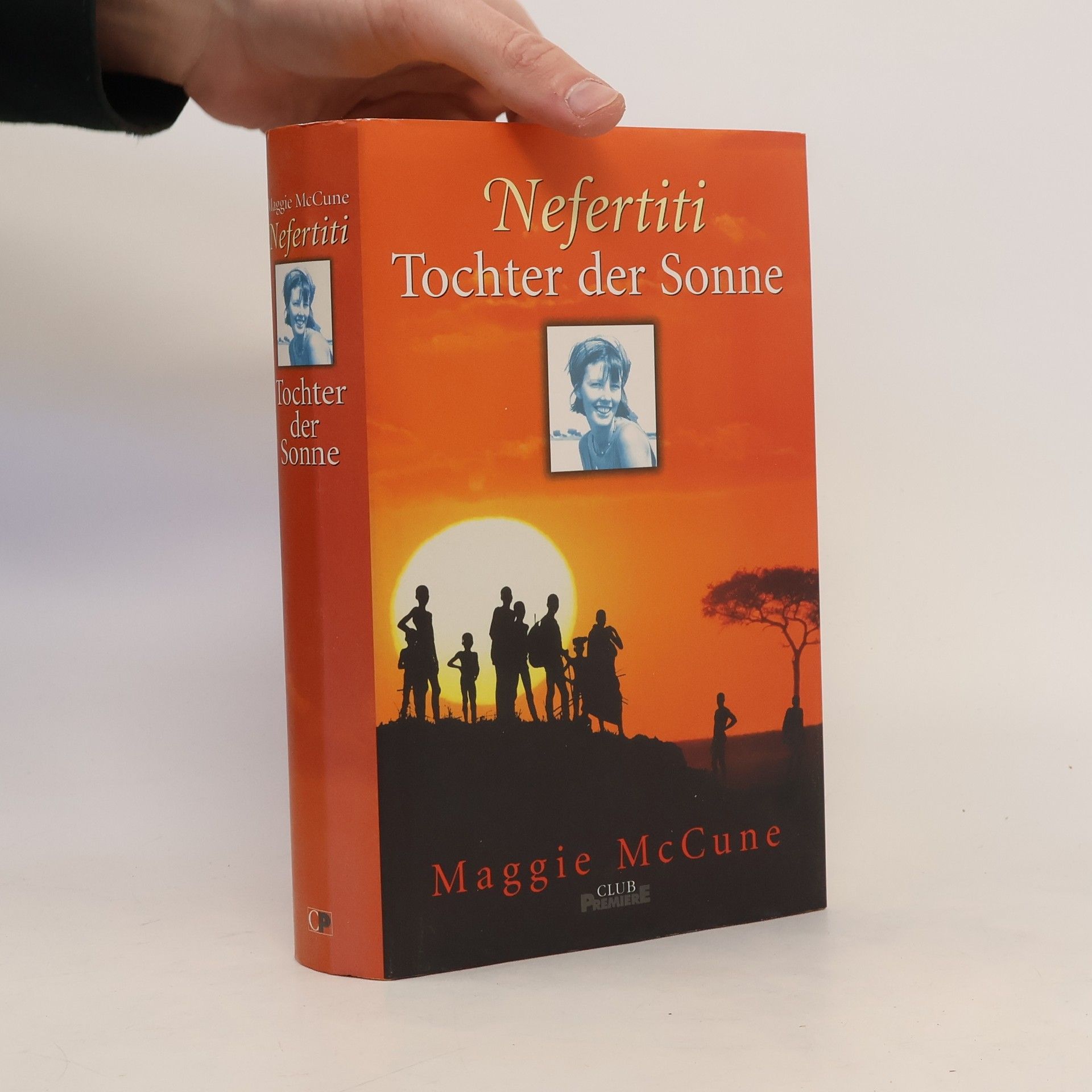 Maggie McCune Nefertiti. Tochter der Sonne