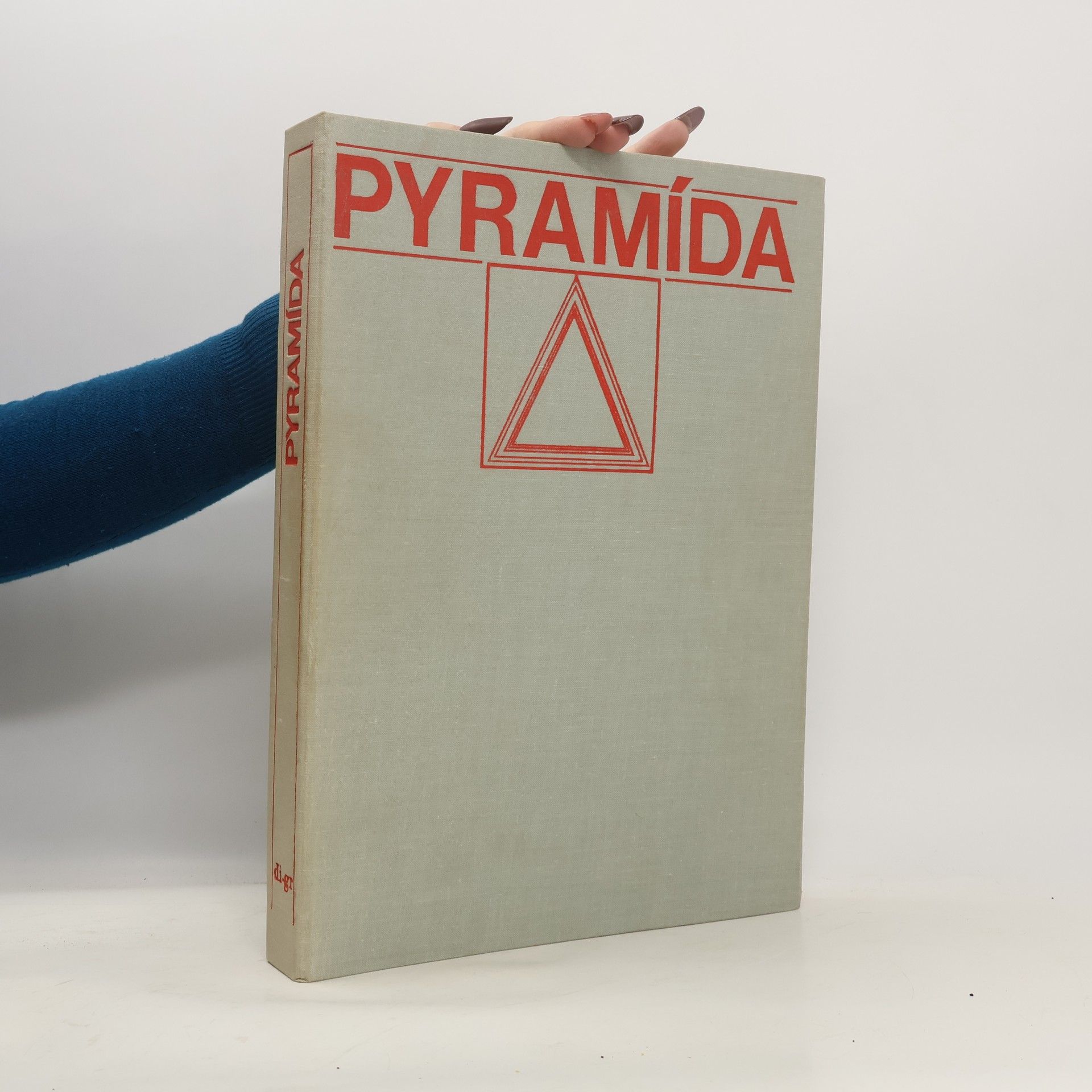 Collectif d'auteurs Pyramída