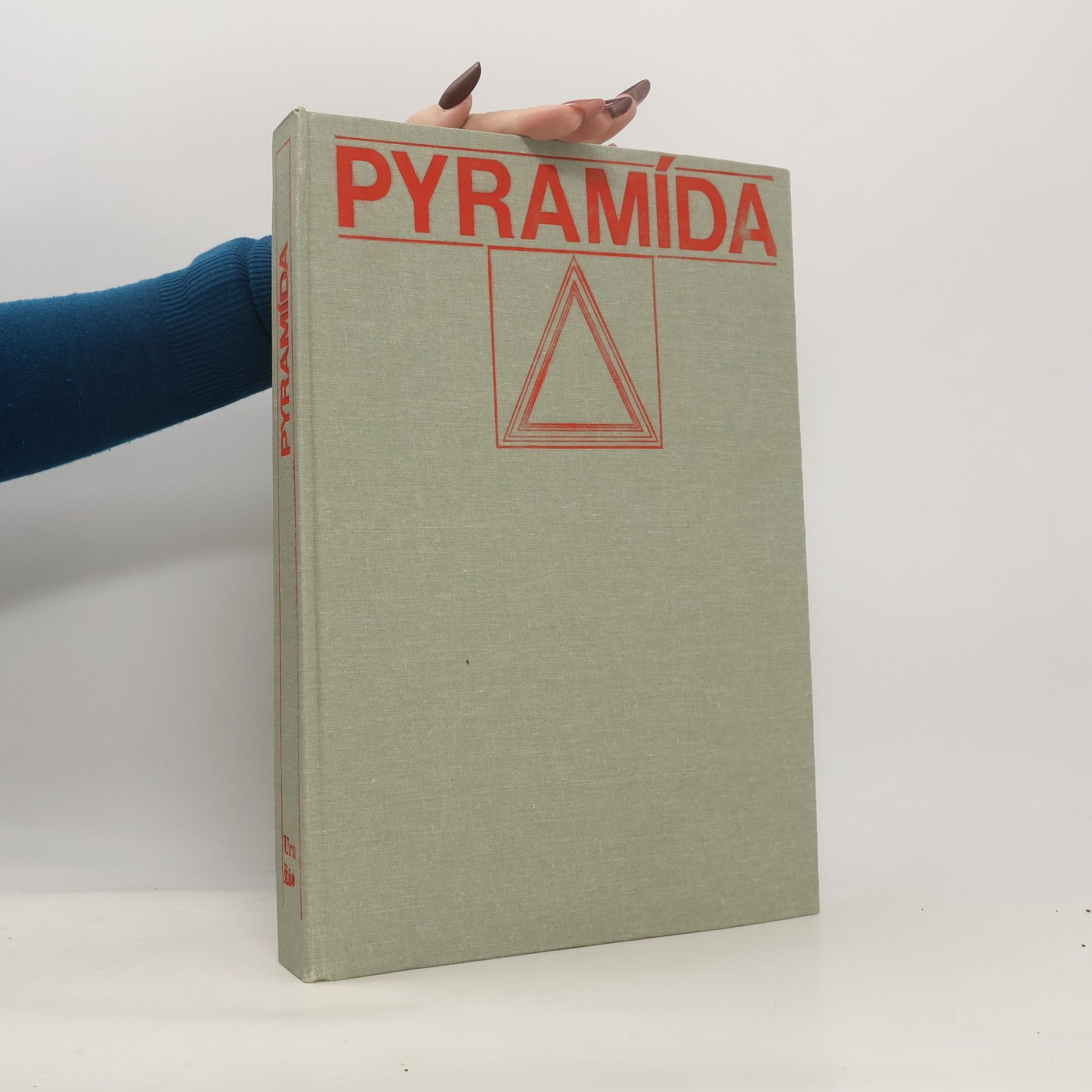 Kolektiv autorů Pyramída XVI.