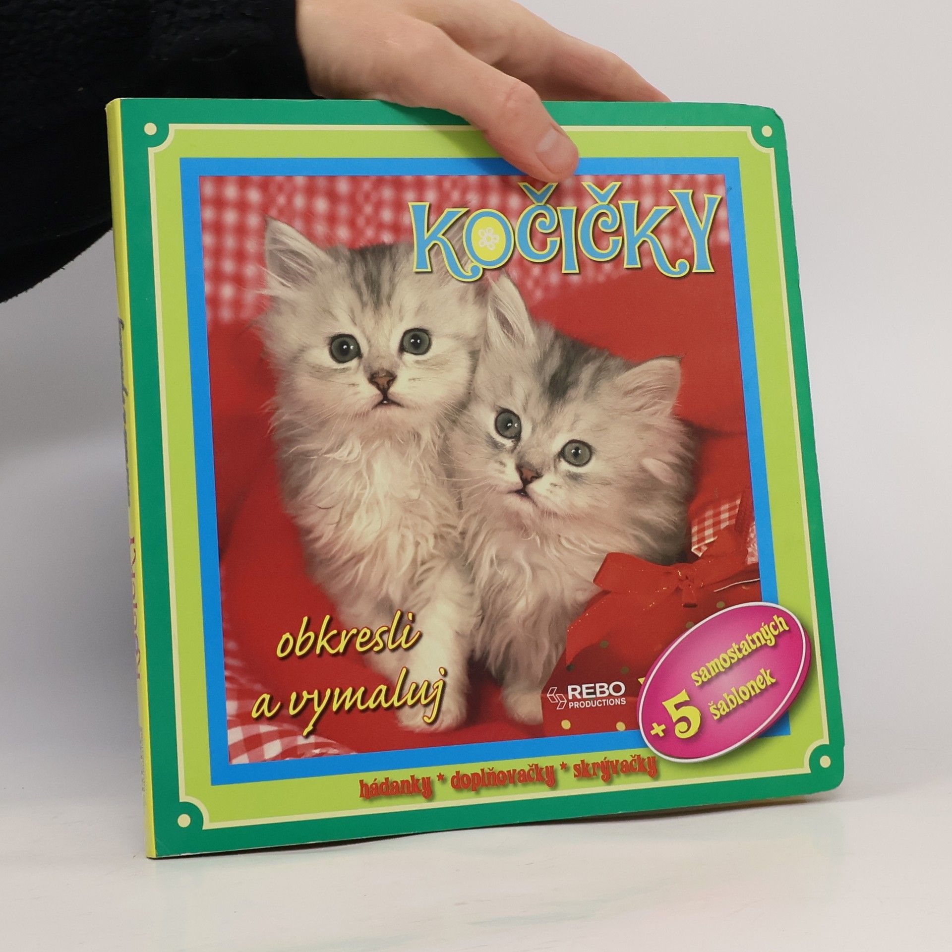 Ivana Nováková Kočičky. Obkresli a vymaluj