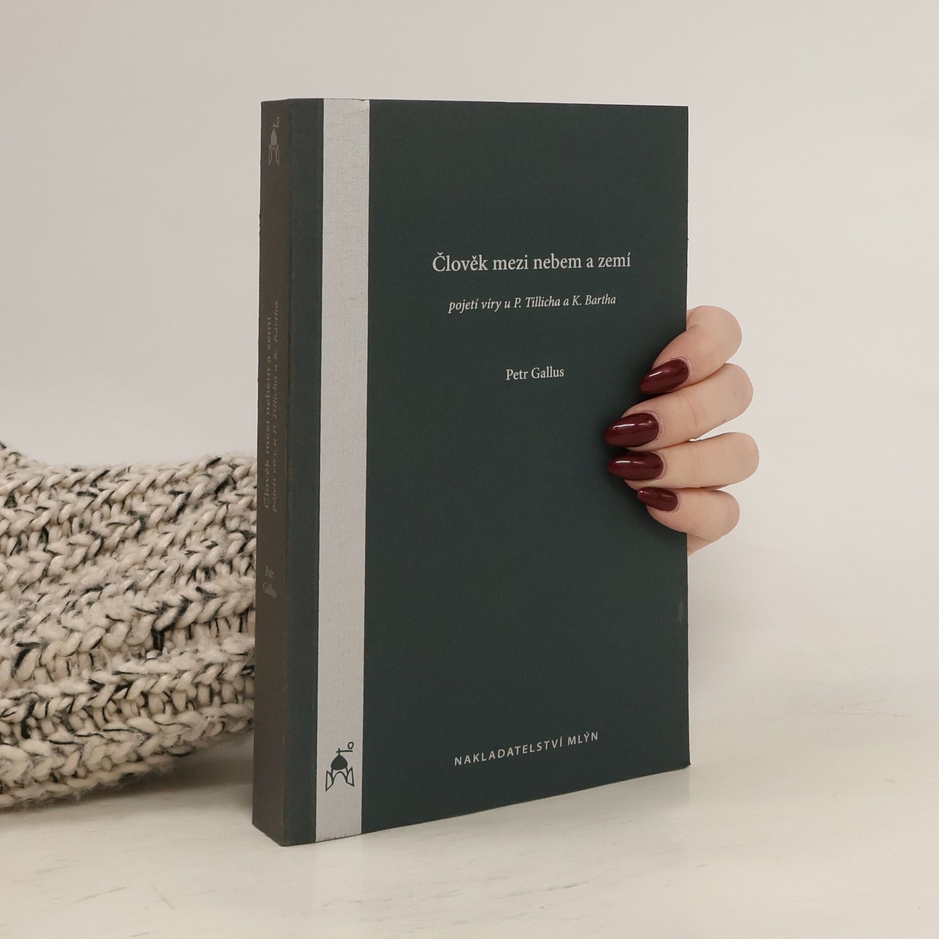 Člověk mezi nebem a zemí : pojetí víry u P. Tillicha a K. Bartha