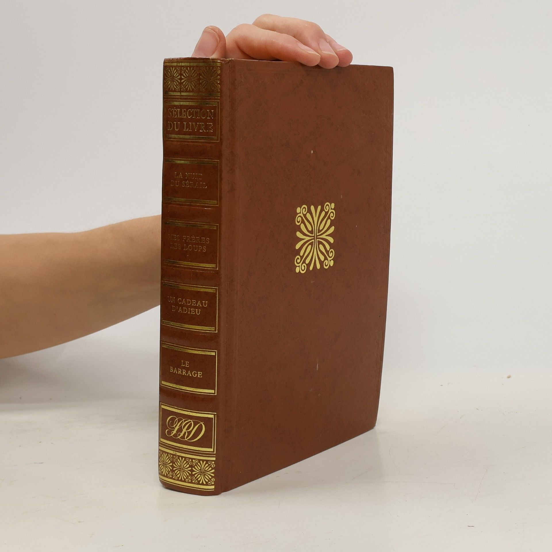 Sélection du livre. 137. Sélection du livre. La Nuit du sérail. Volume