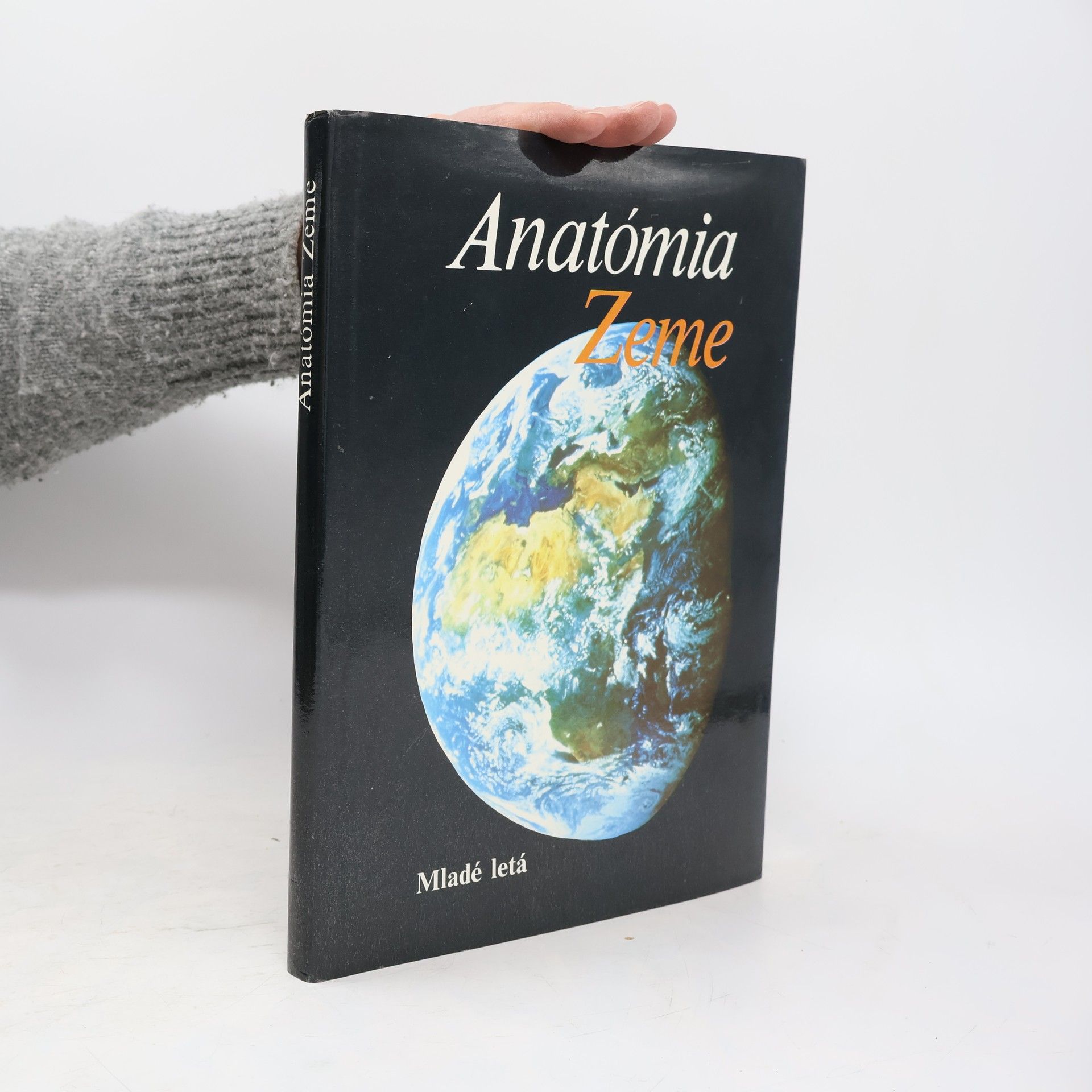 Marta Hajčíková Anatómia Zeme