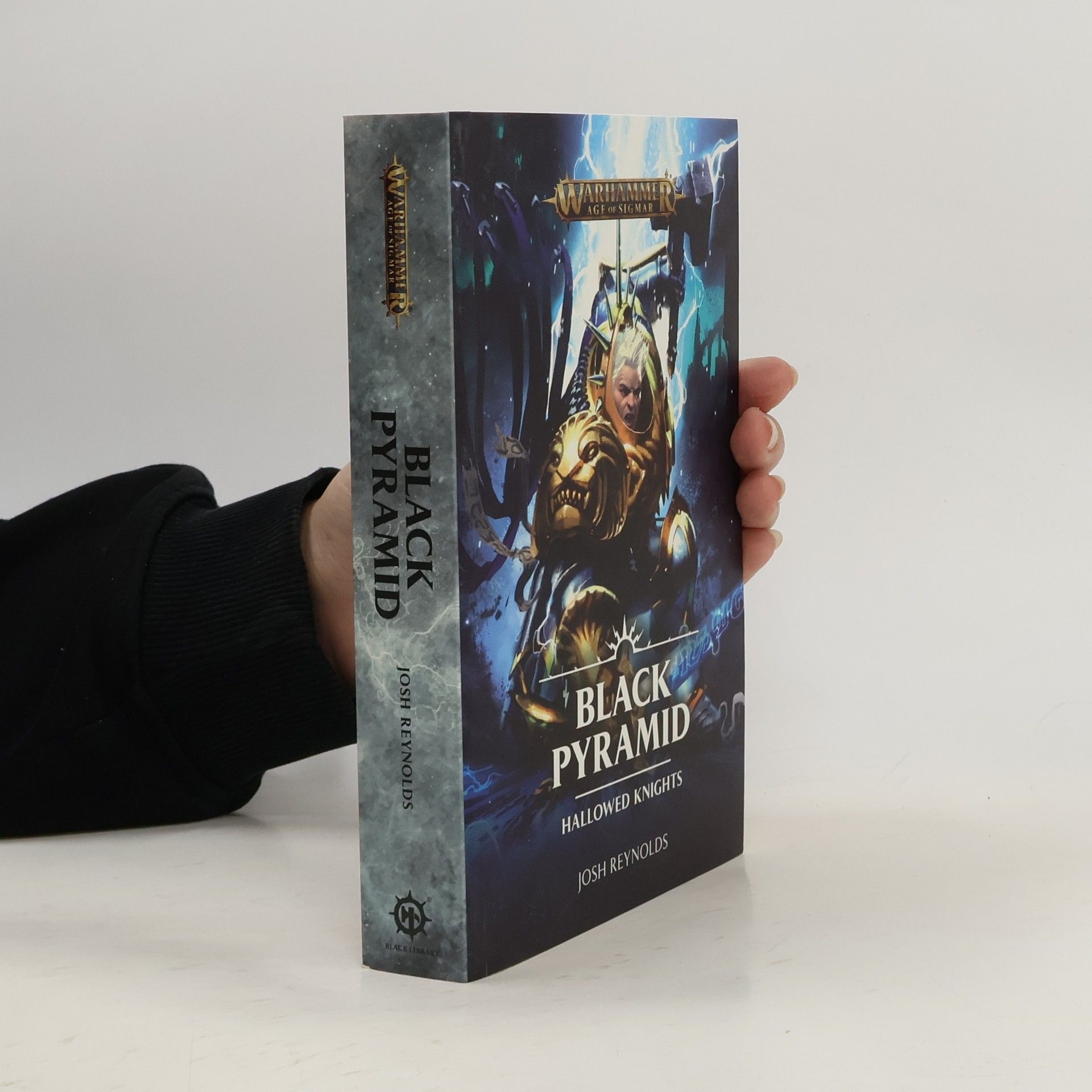 Hallowed Knights: Black Pyramid