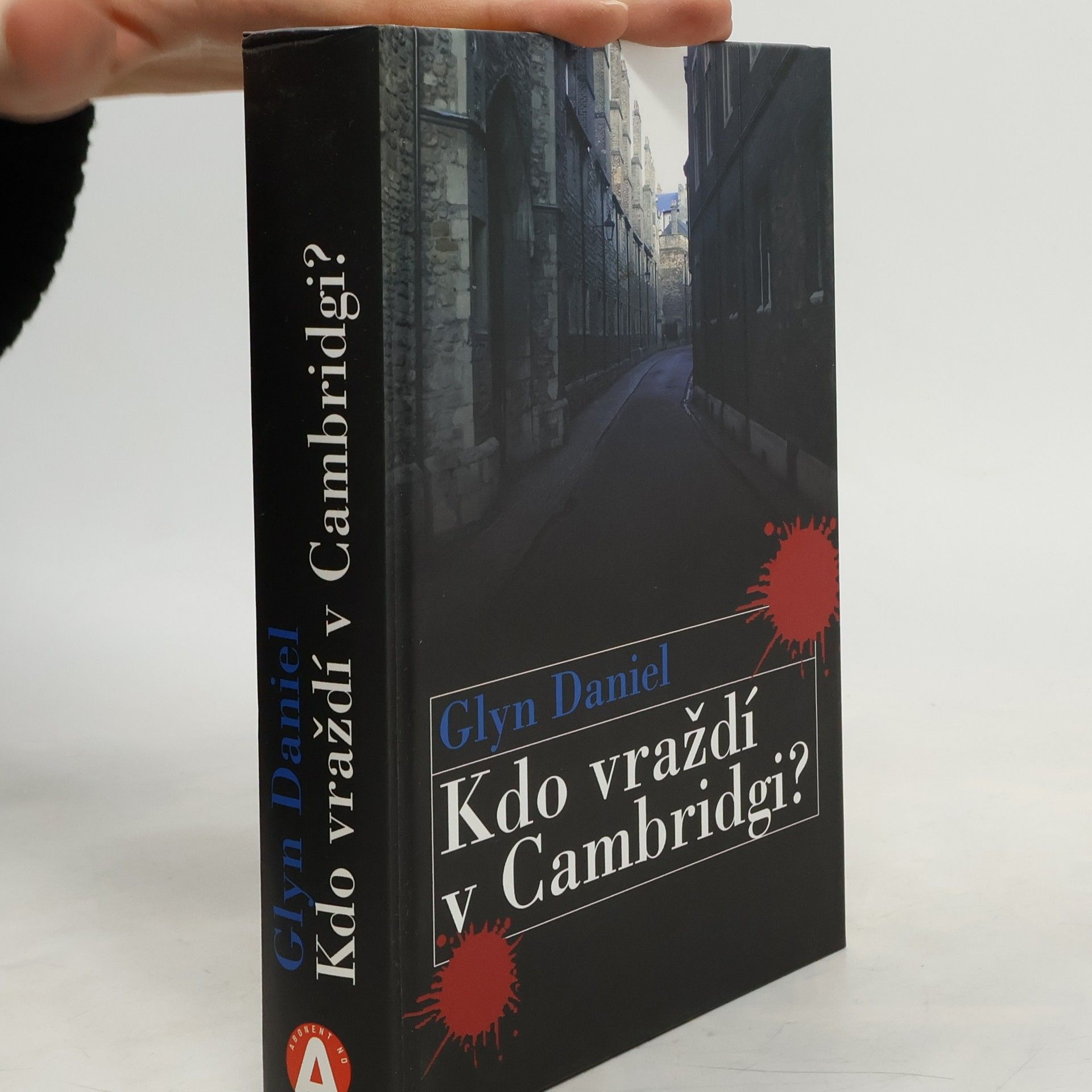 Glyn Daniel Kdo vraždí v Cambridgi?