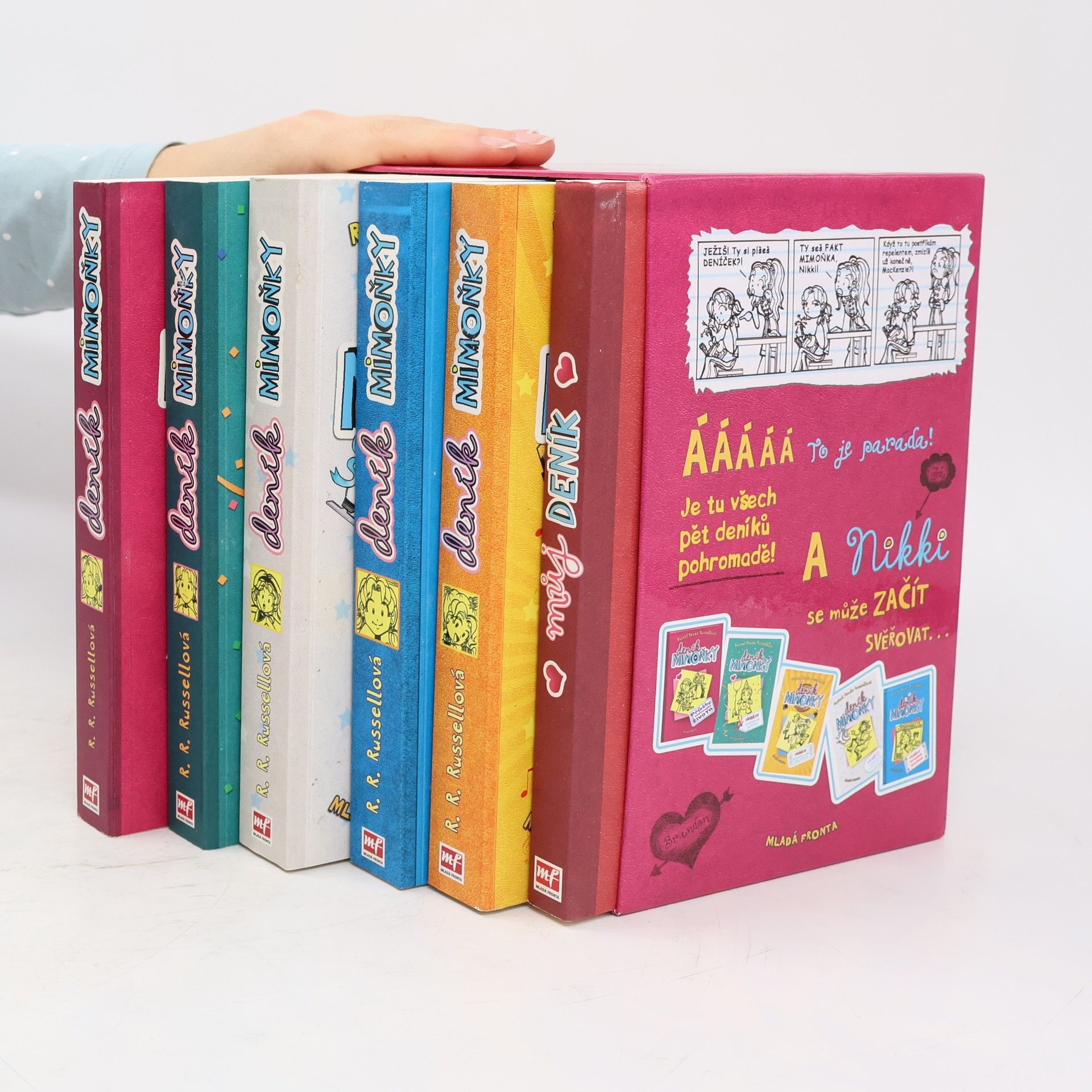 Rachel Renée Russellová Deník Mimoňky box 1-5