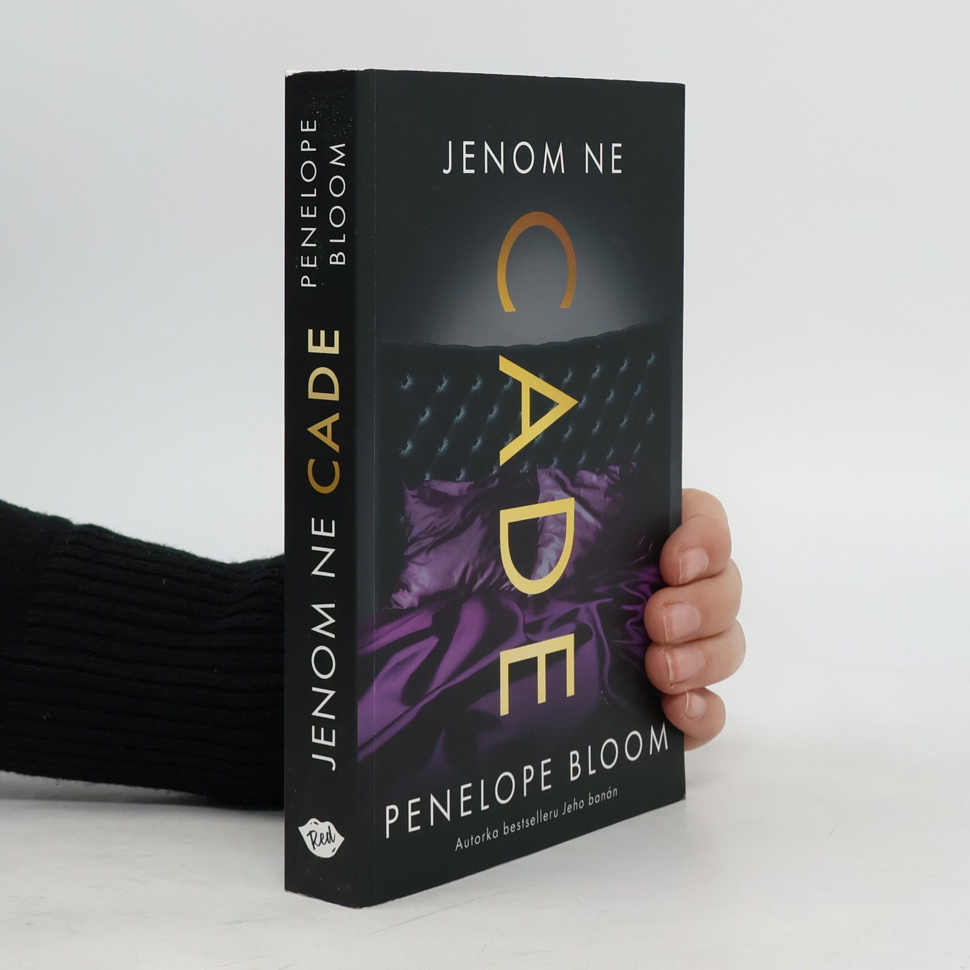 Penelope Bloom Jenom ne Cade