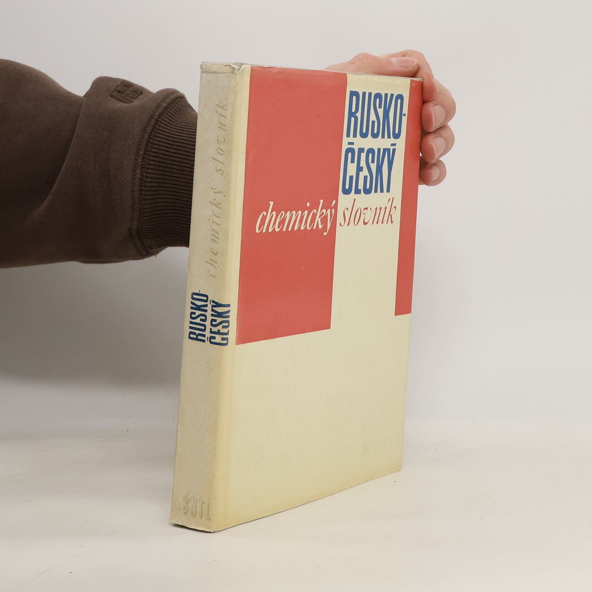 Auteurscollectief Rusko-český chemický slovník