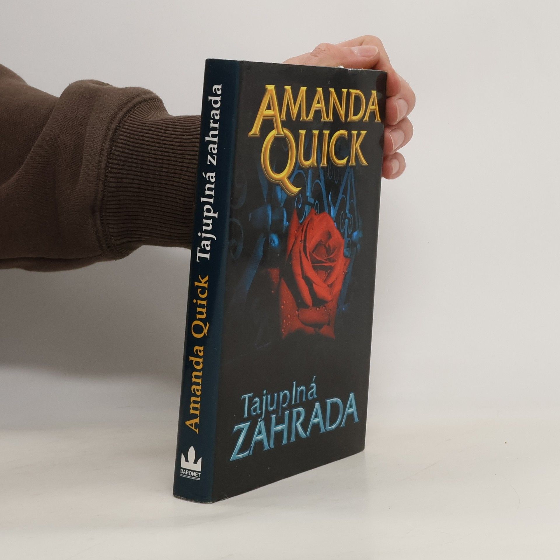 Jayne Ann Krentz Tajuplná zahrada