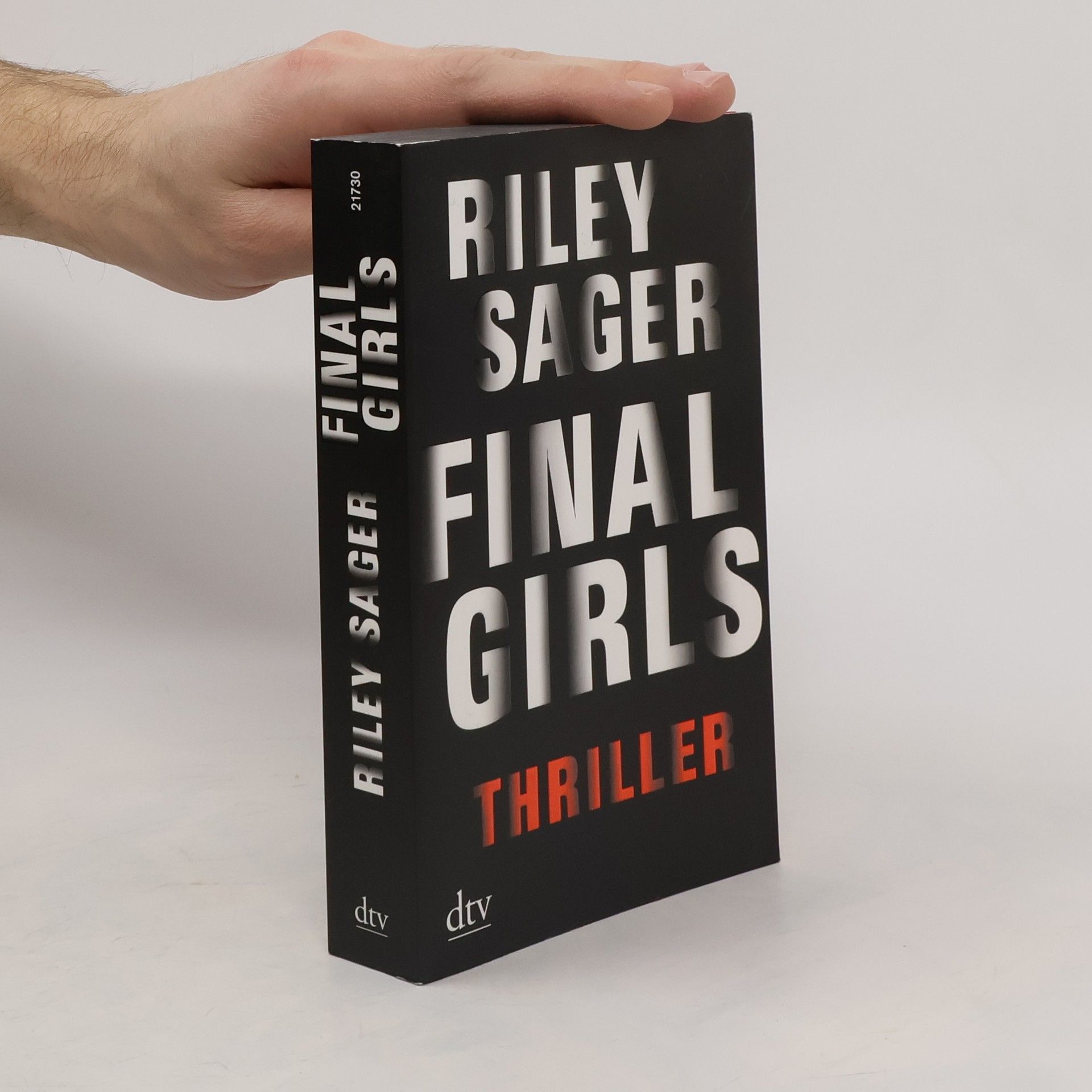 Riley Sager Final girls