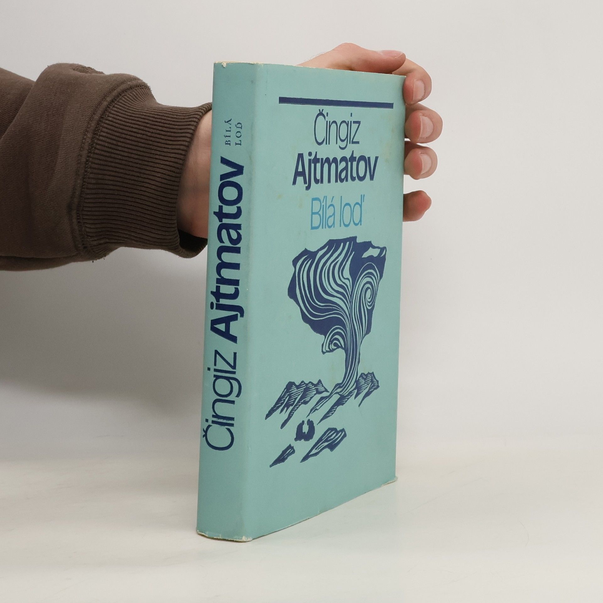 Čingiz Ajtmatov Bílá loď