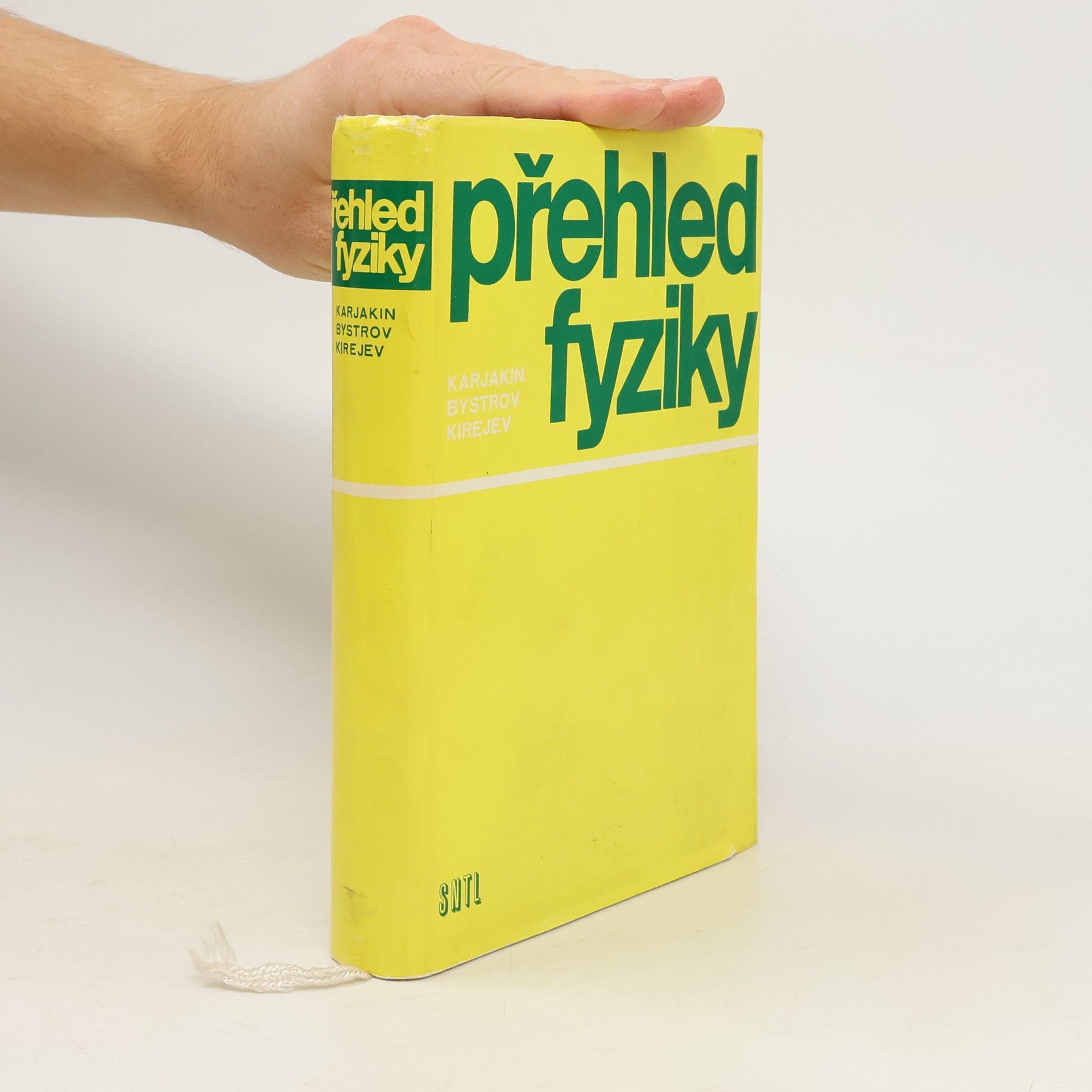 Autores varios Přehled fyziky