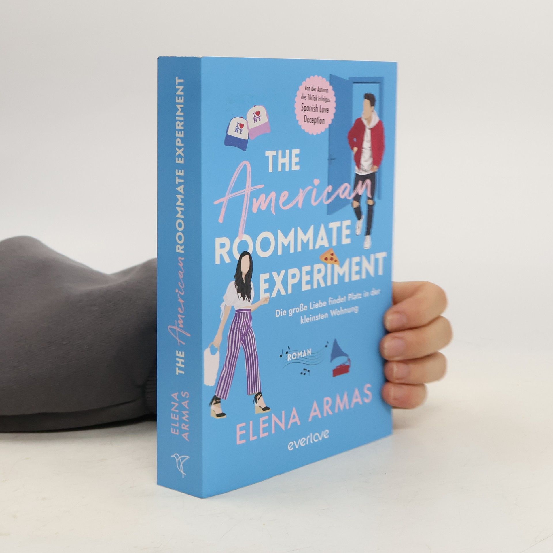 Elena Armas The American Roommate Experiment