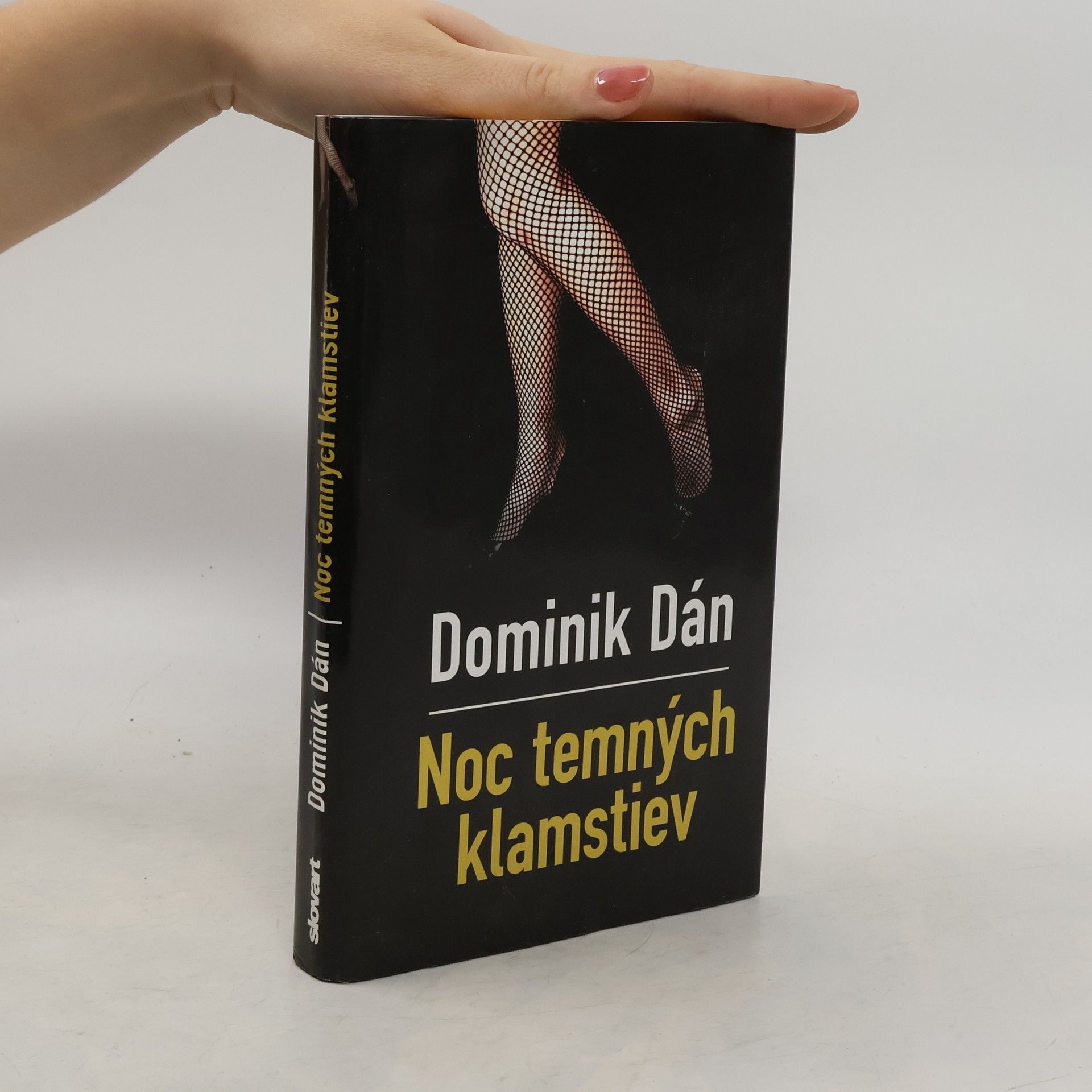 Dominik Dán Noc temných klamstiev