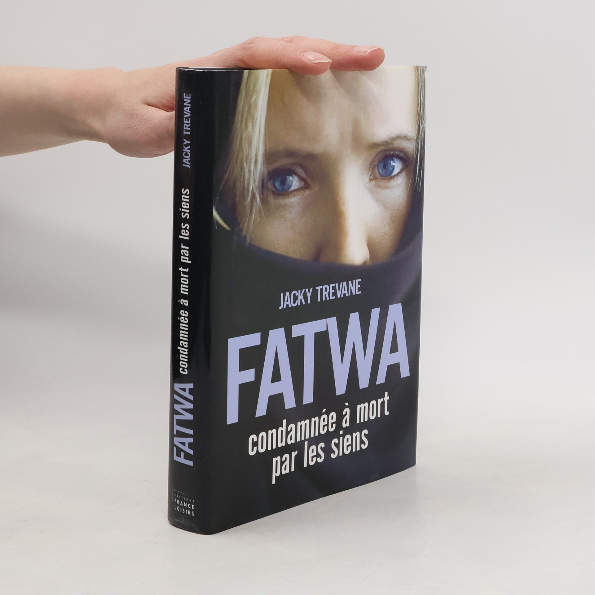 Fatwa - condamnée à mort par les siens