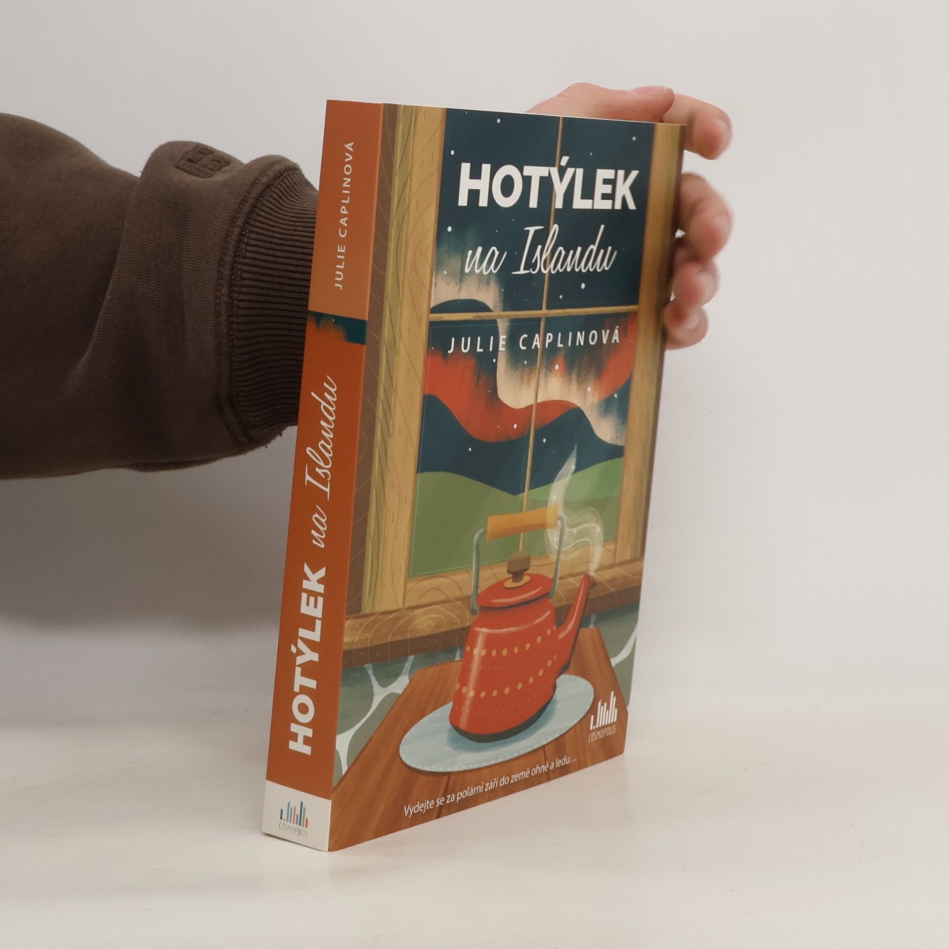 Julie Caplinová Hotýlek na Islandu