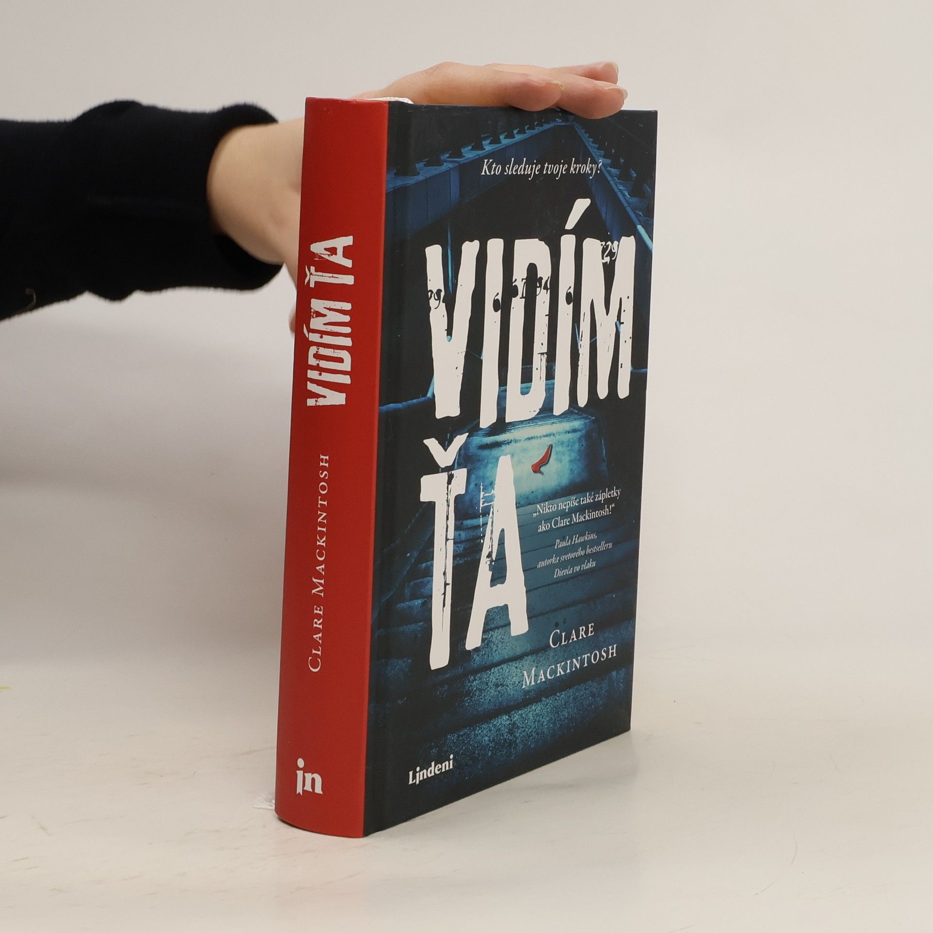 Clare Mackintosch Vidím ťa