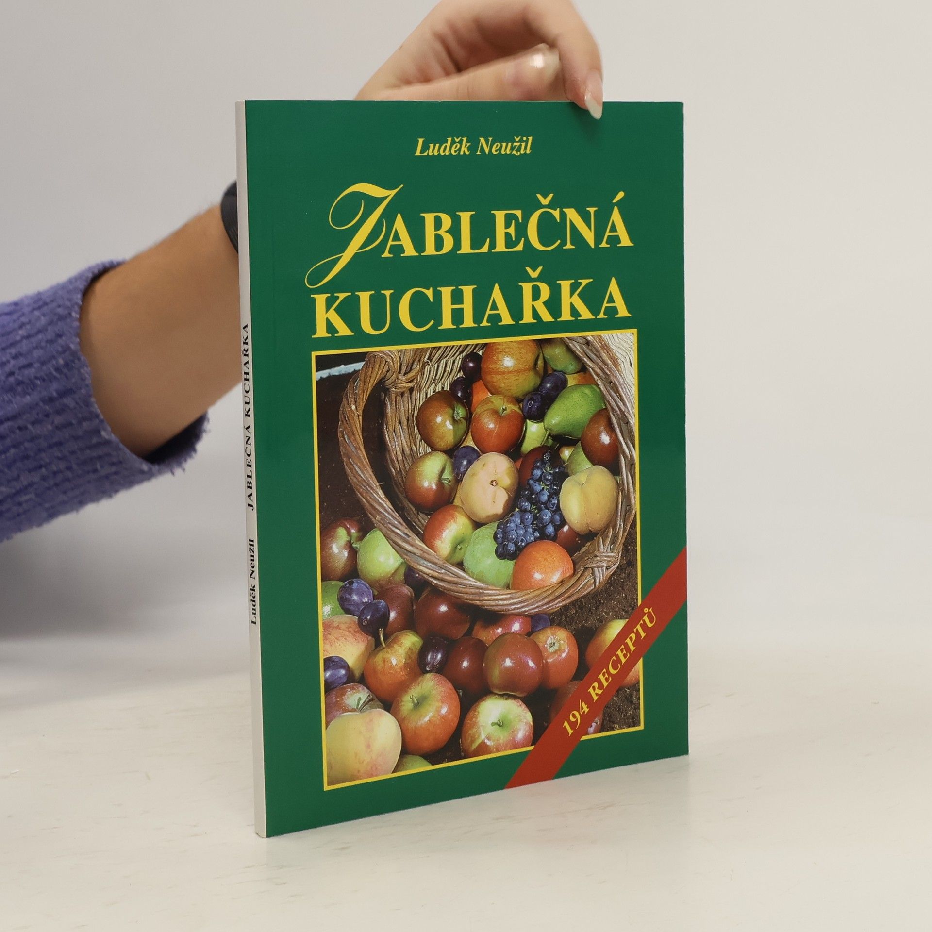 Luděk Neužil Jablečná kuchařka