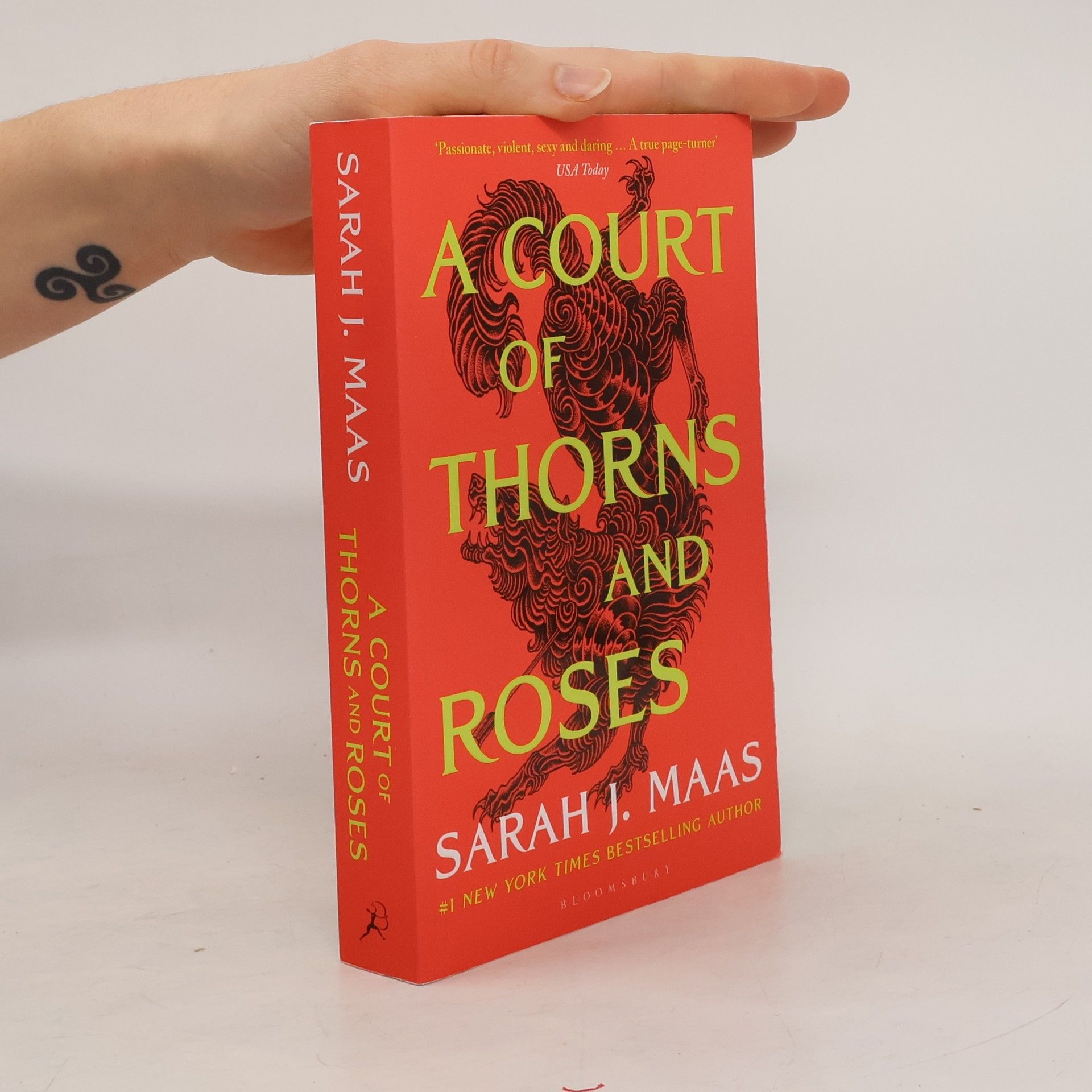 Sarah J. Maas A Court of Thorns and Roses