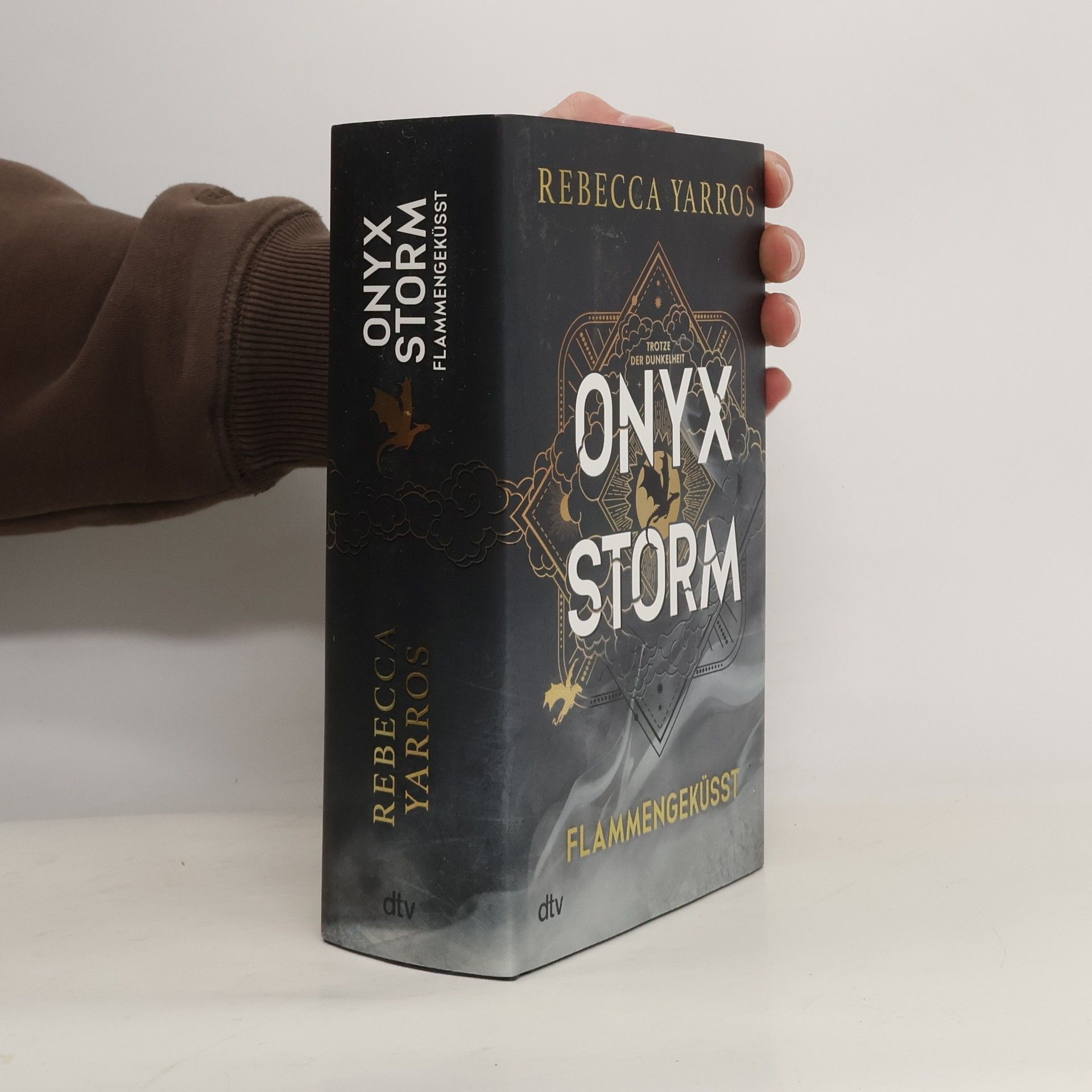Rebecca Yarros Onyx Storm - Flammengeküsst - Deluxe-Ausgabe mit Farbschnitt