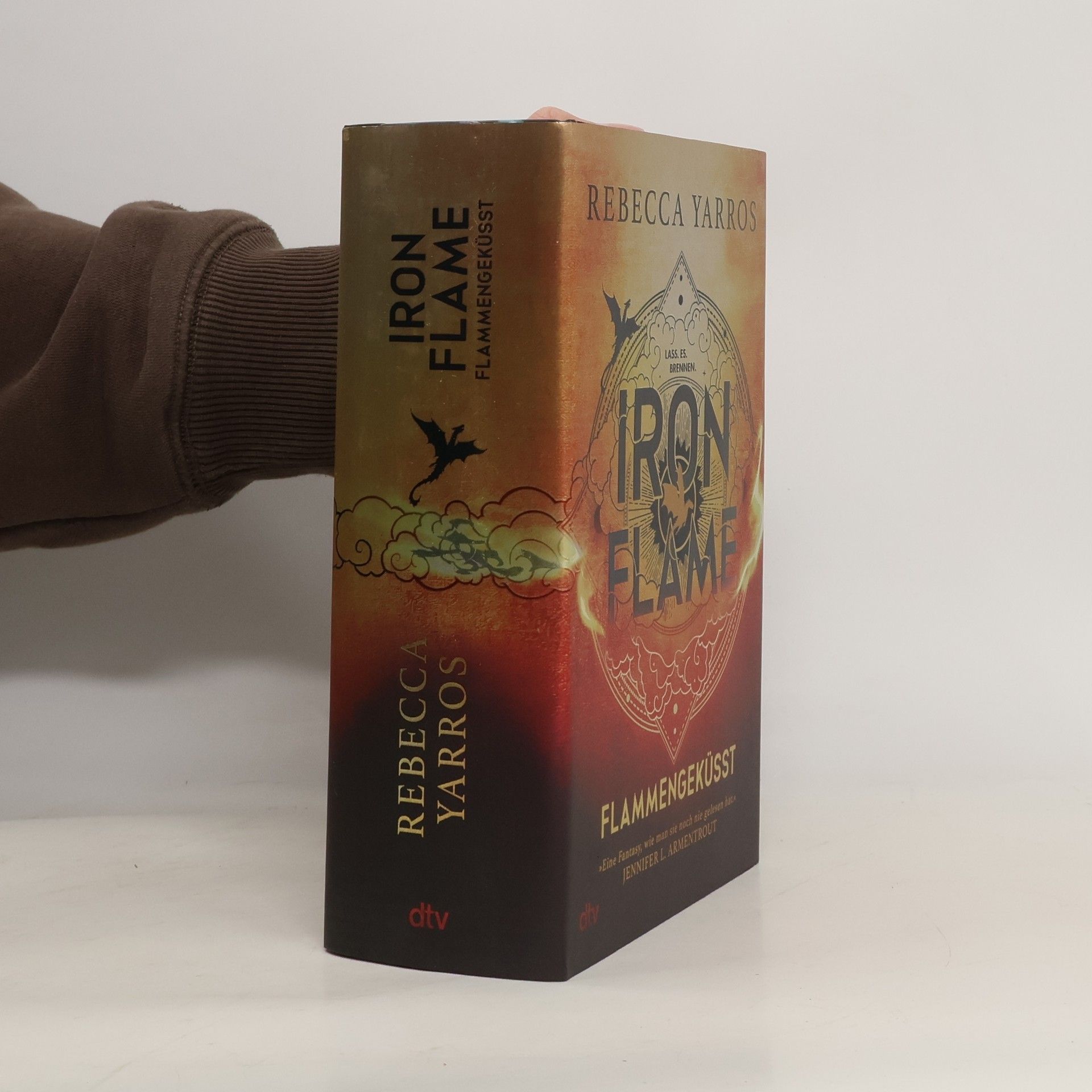Rebecca Yarros Iron Flame