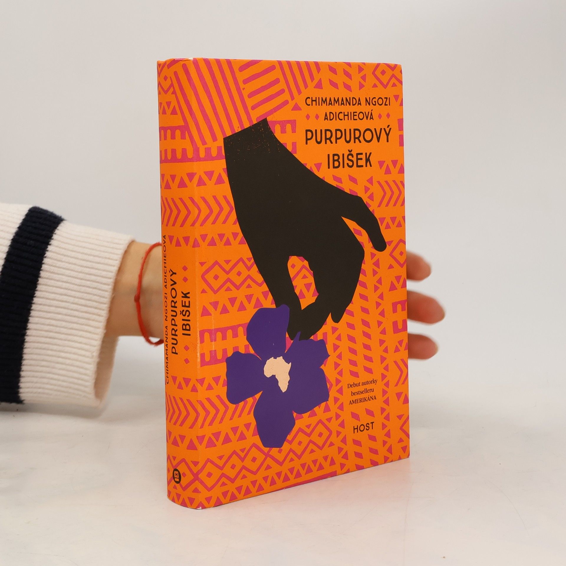 Chi­ma­man­da Ngo­zi Adi­chieová Purpurový ibišek