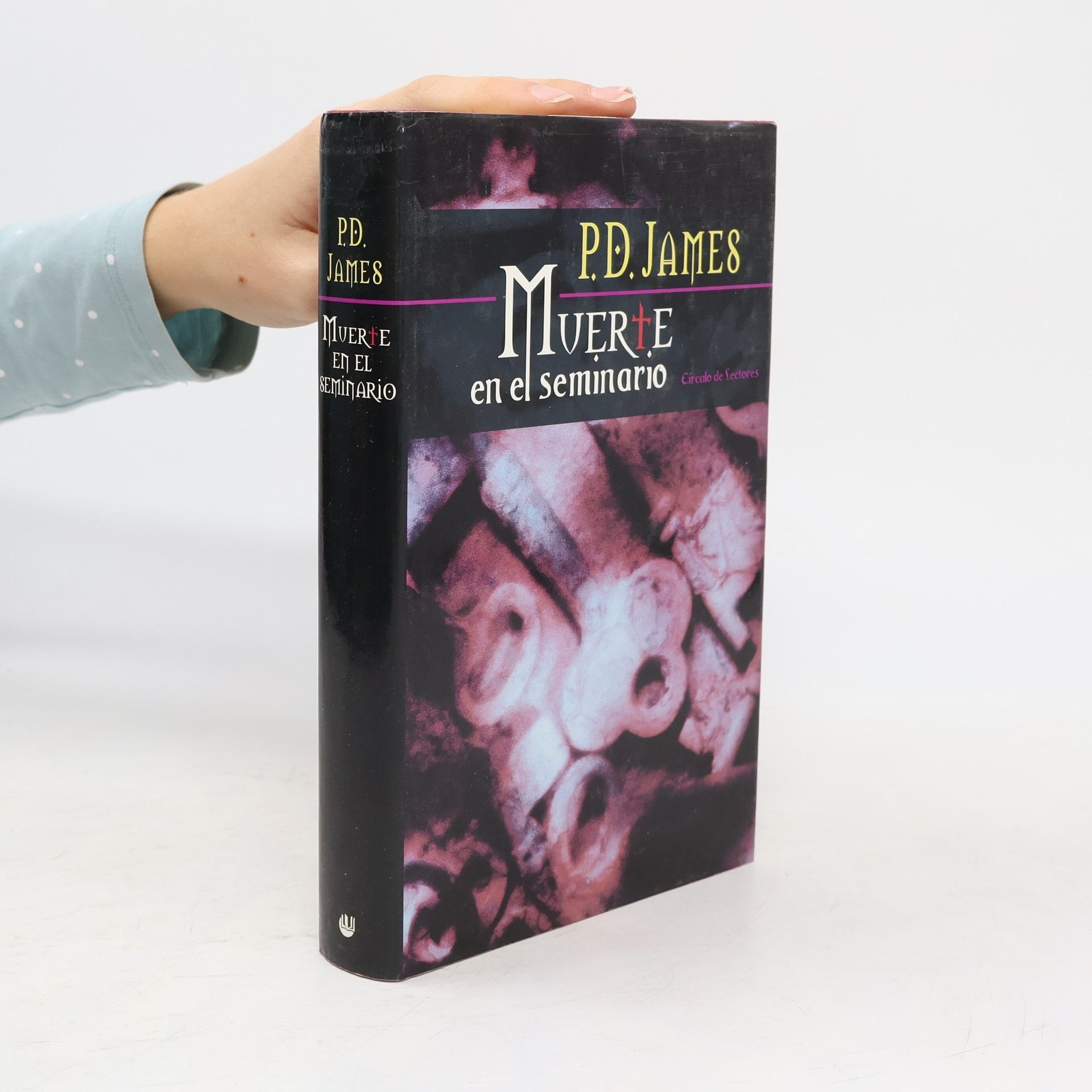 James P.D. Muerte en el seminario