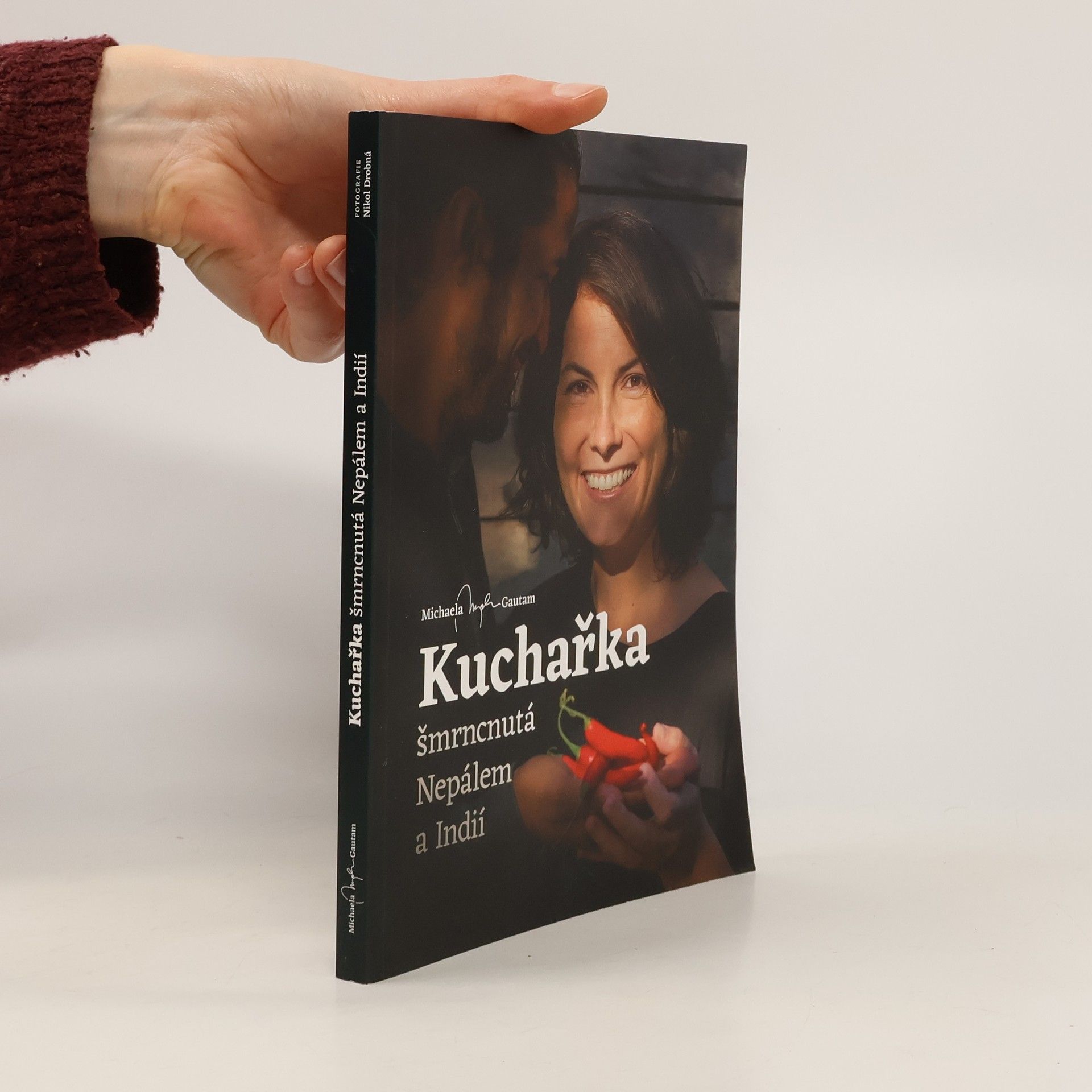 Kuchařka šmrncnutá Nepálem a Indií