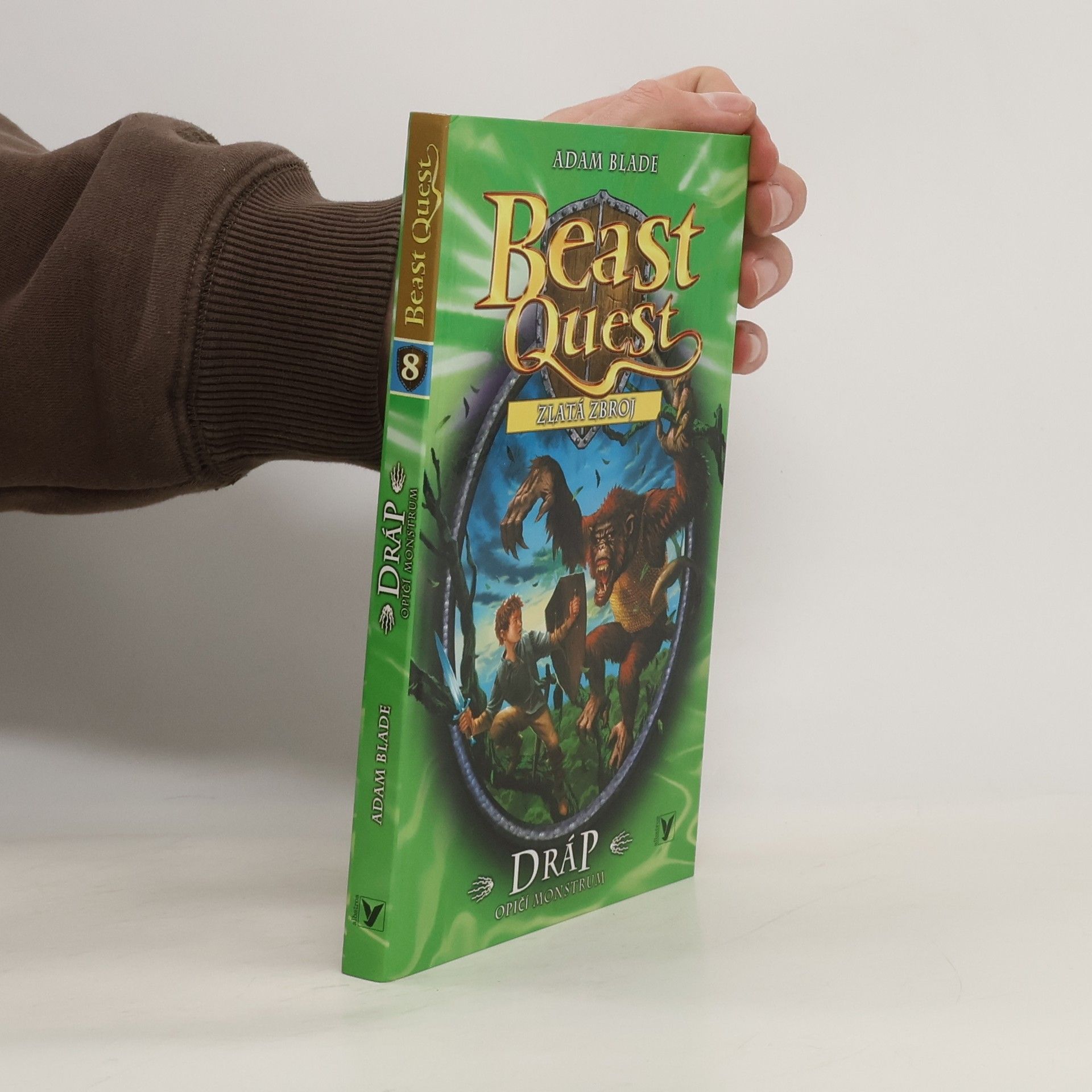 Adam Blade Dráp, opičí monstrum