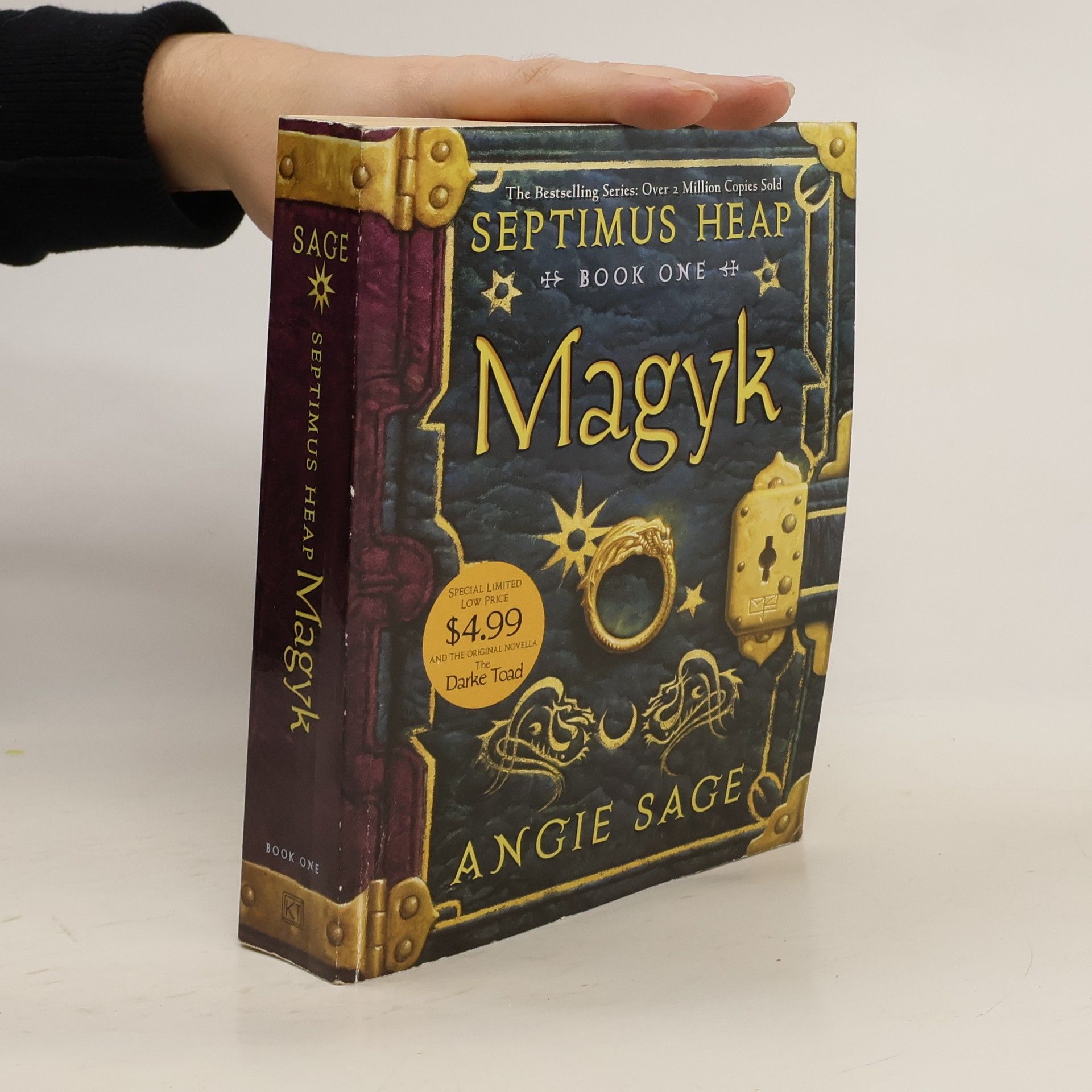 Angie Sage Septimus Heap, Book One: Magyk Special Edition